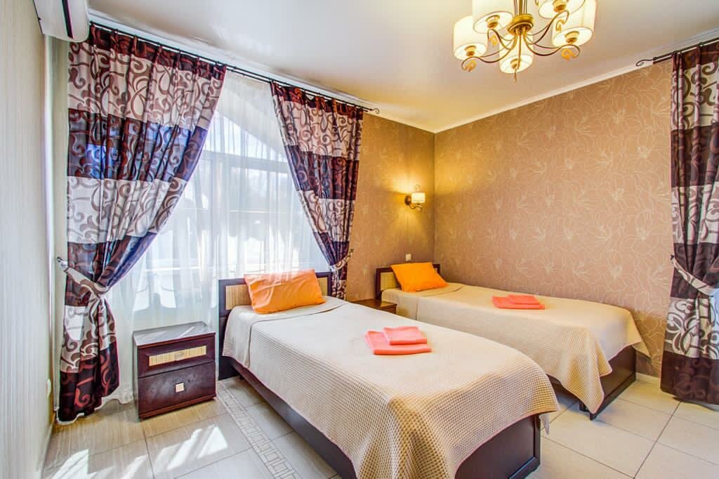 Двухместный номер с 2 двуспальными кроватями