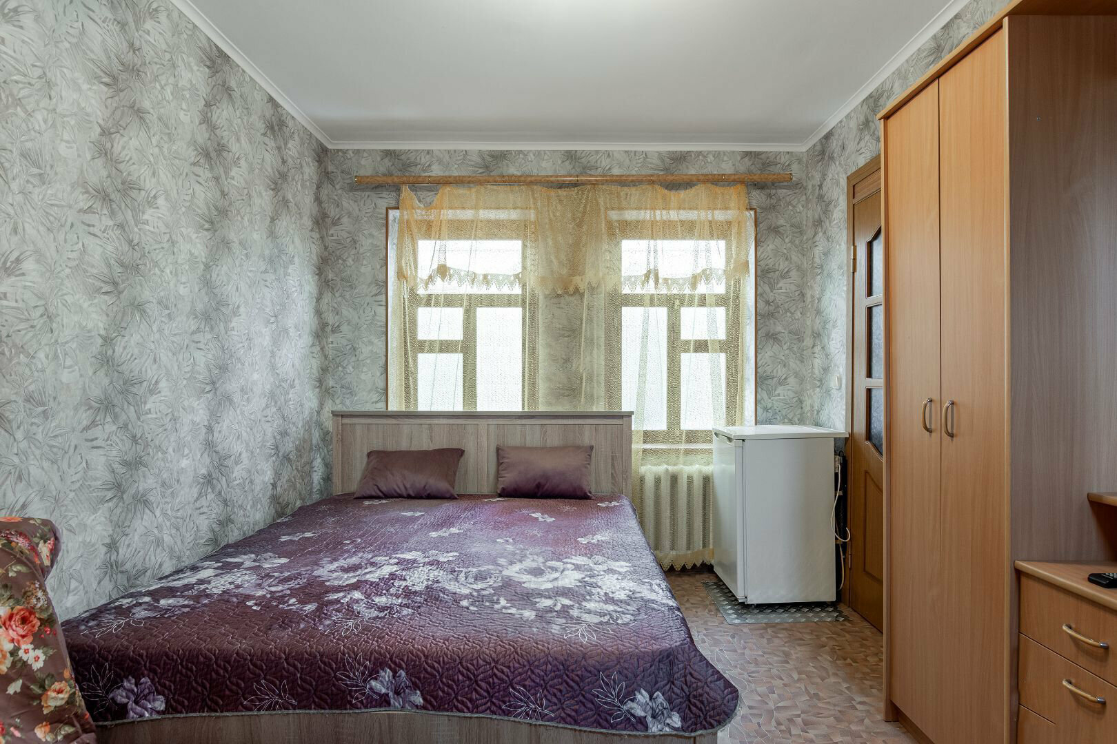 Улучшенный Двухкомнатный Трехместный номер с 2мя дополнительными местами