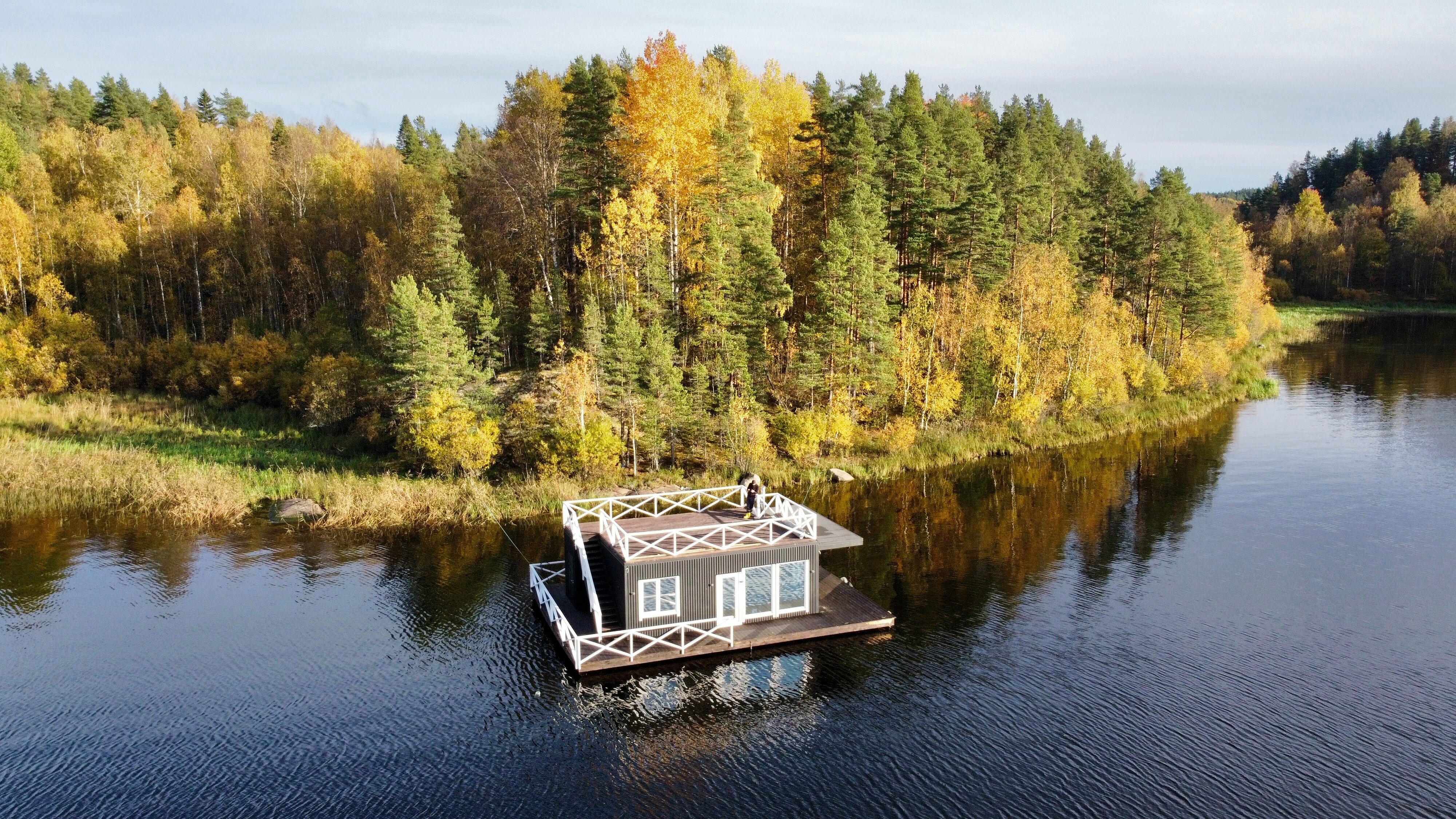 Дом с видом на озеро