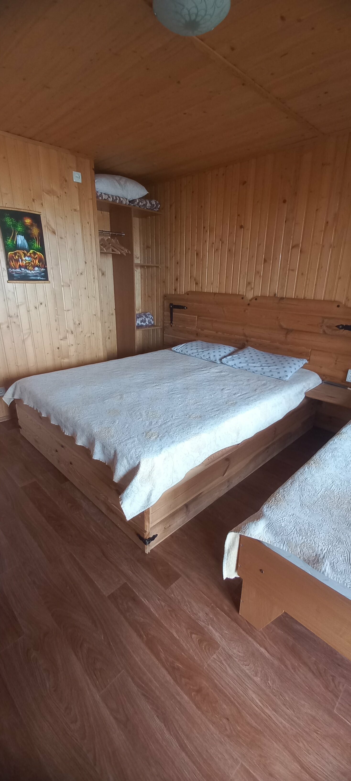 Трехместный номер с балконом