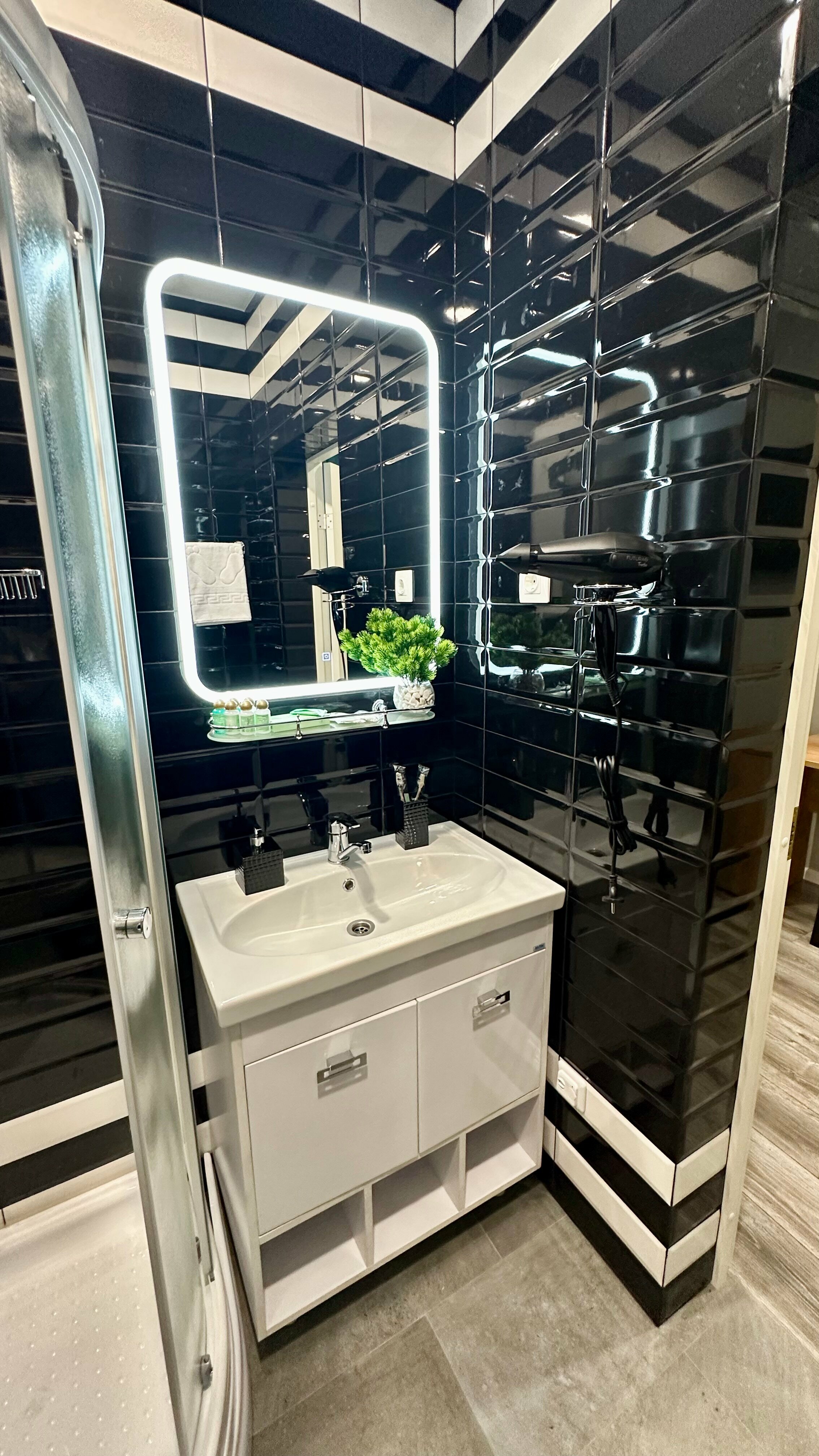 Двухместный номер с 2 отдельными кроватями и душем