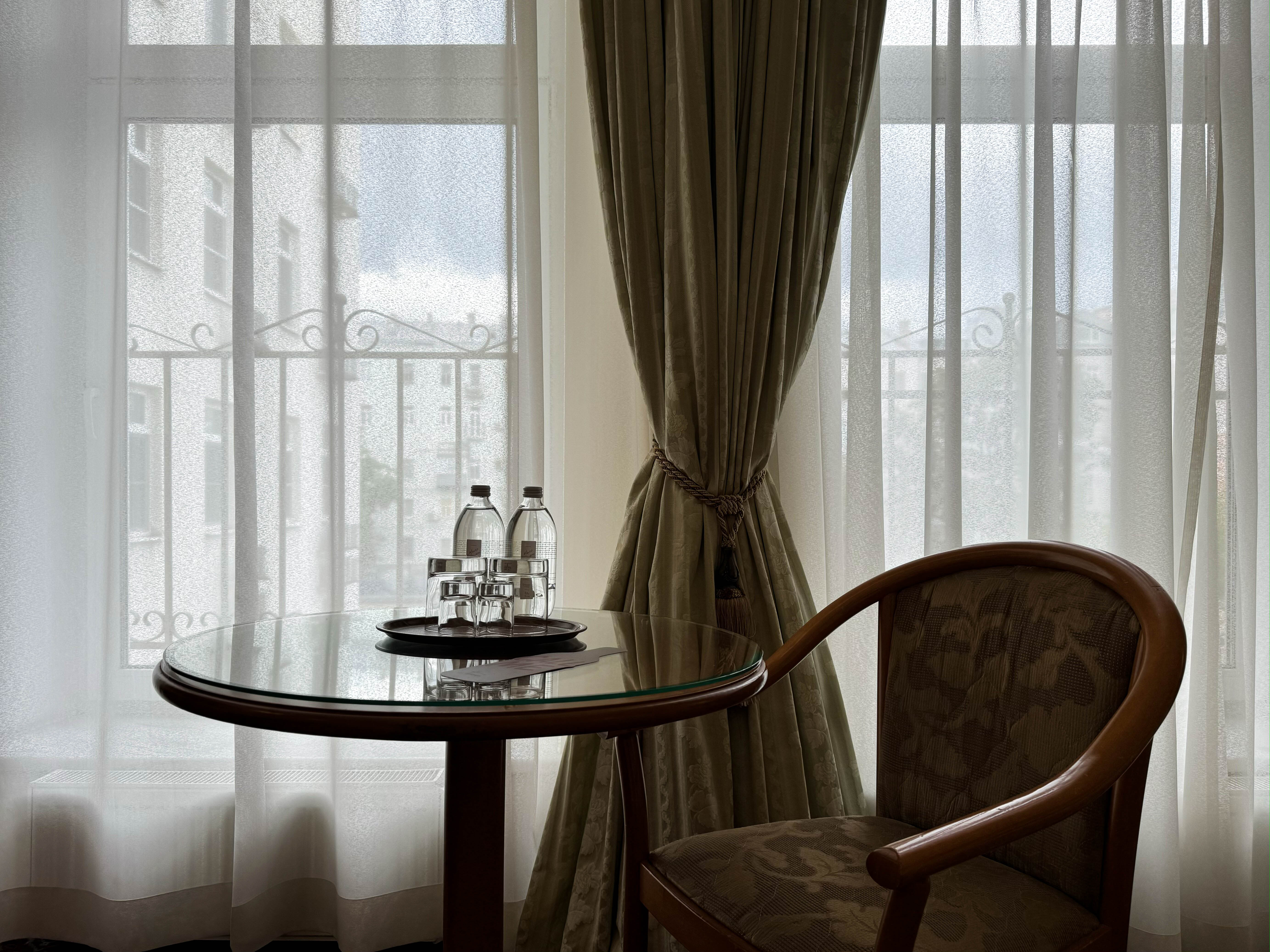 Супериор с одной большой кроватью