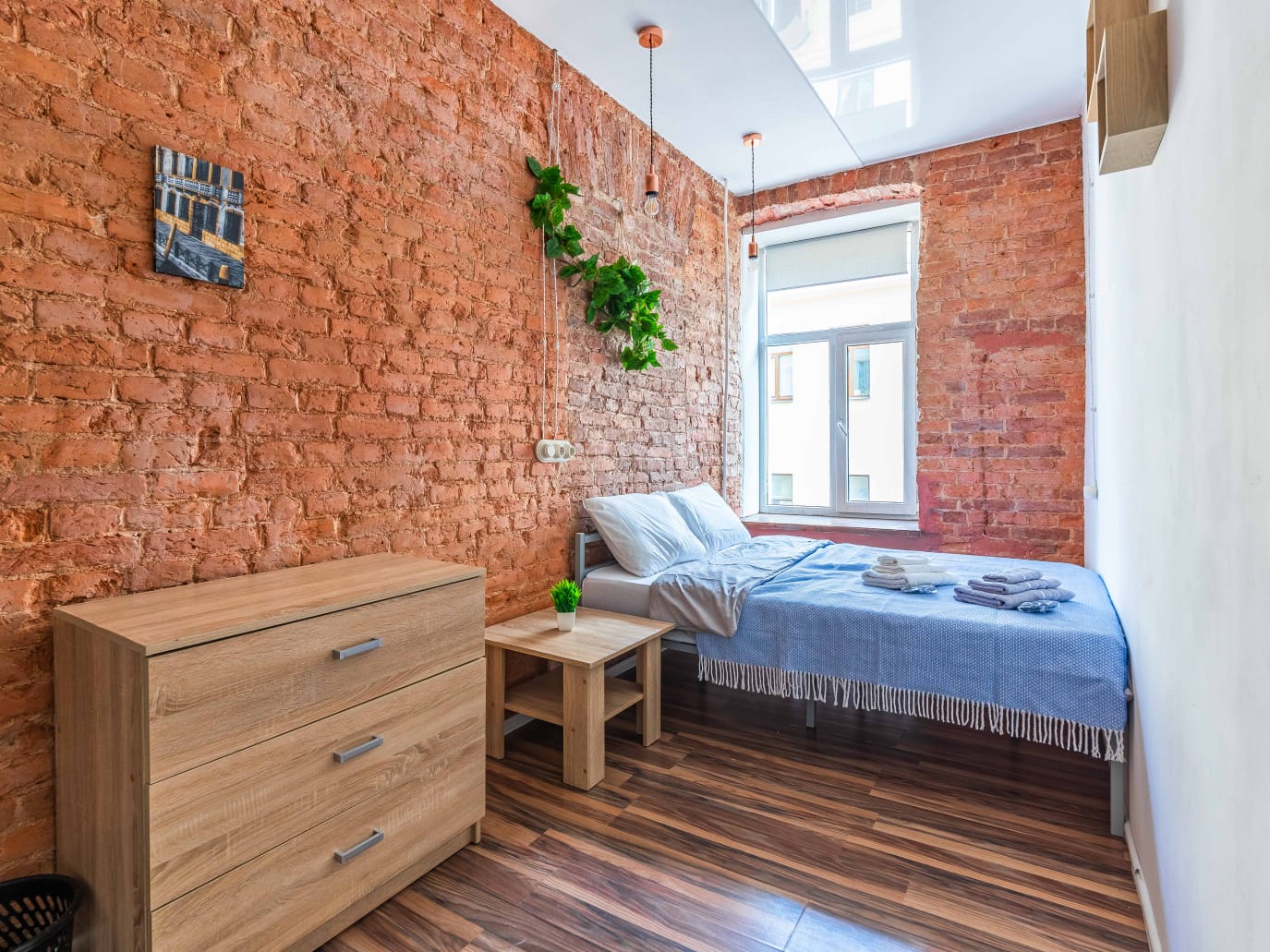 Двухместный номер с 1 кроватью и общим туалетом