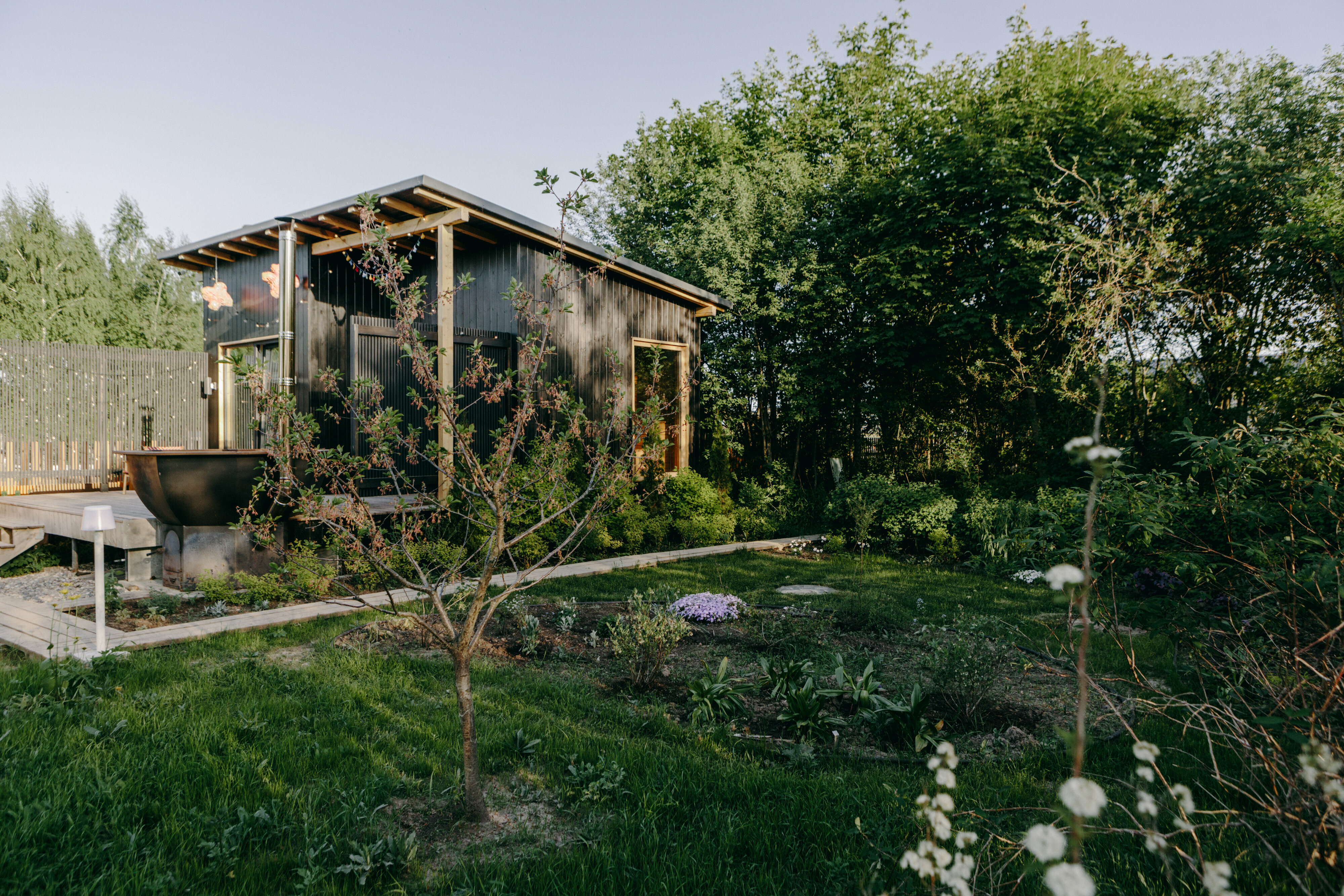 Дом падающих листьев