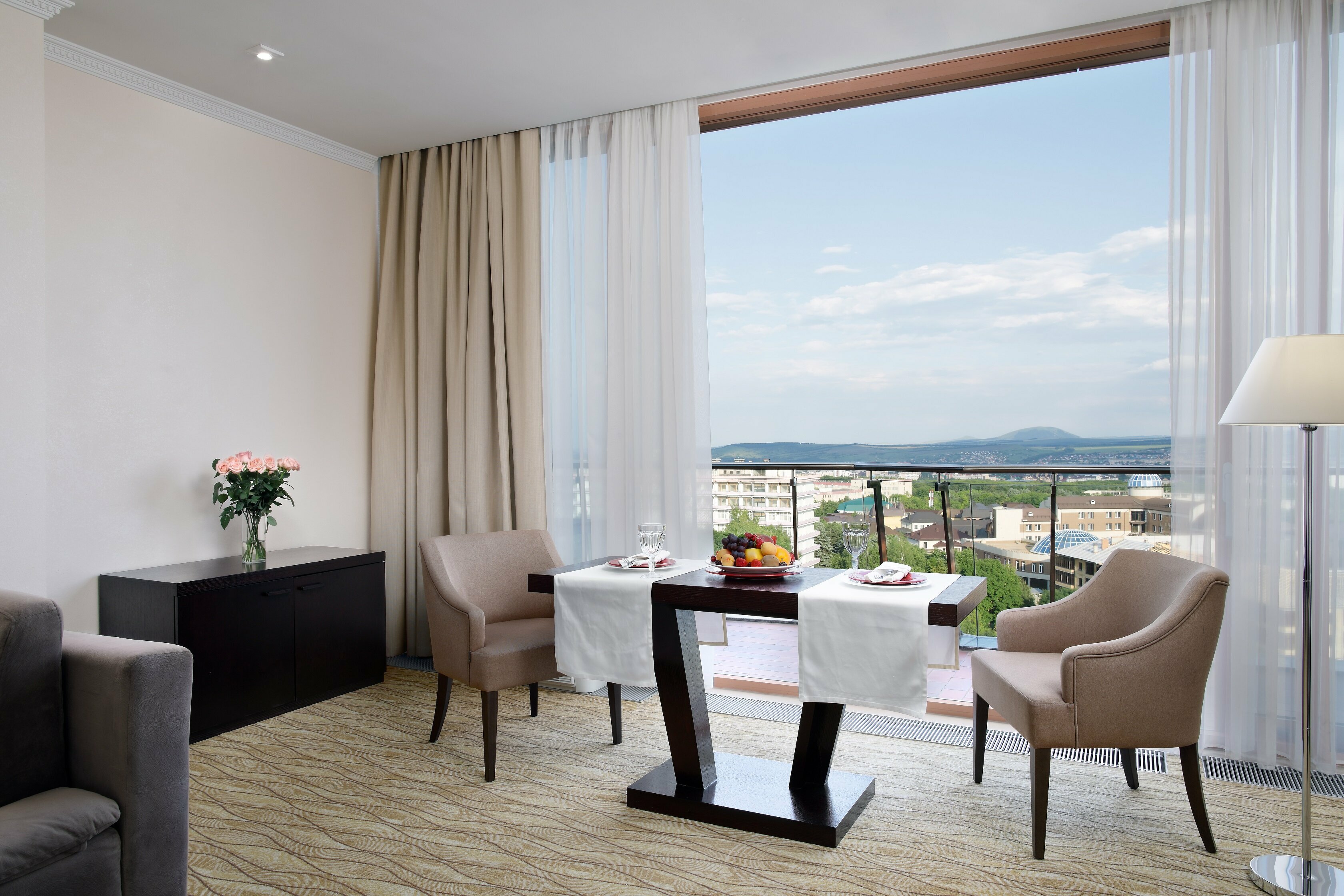 Люкс с балконом