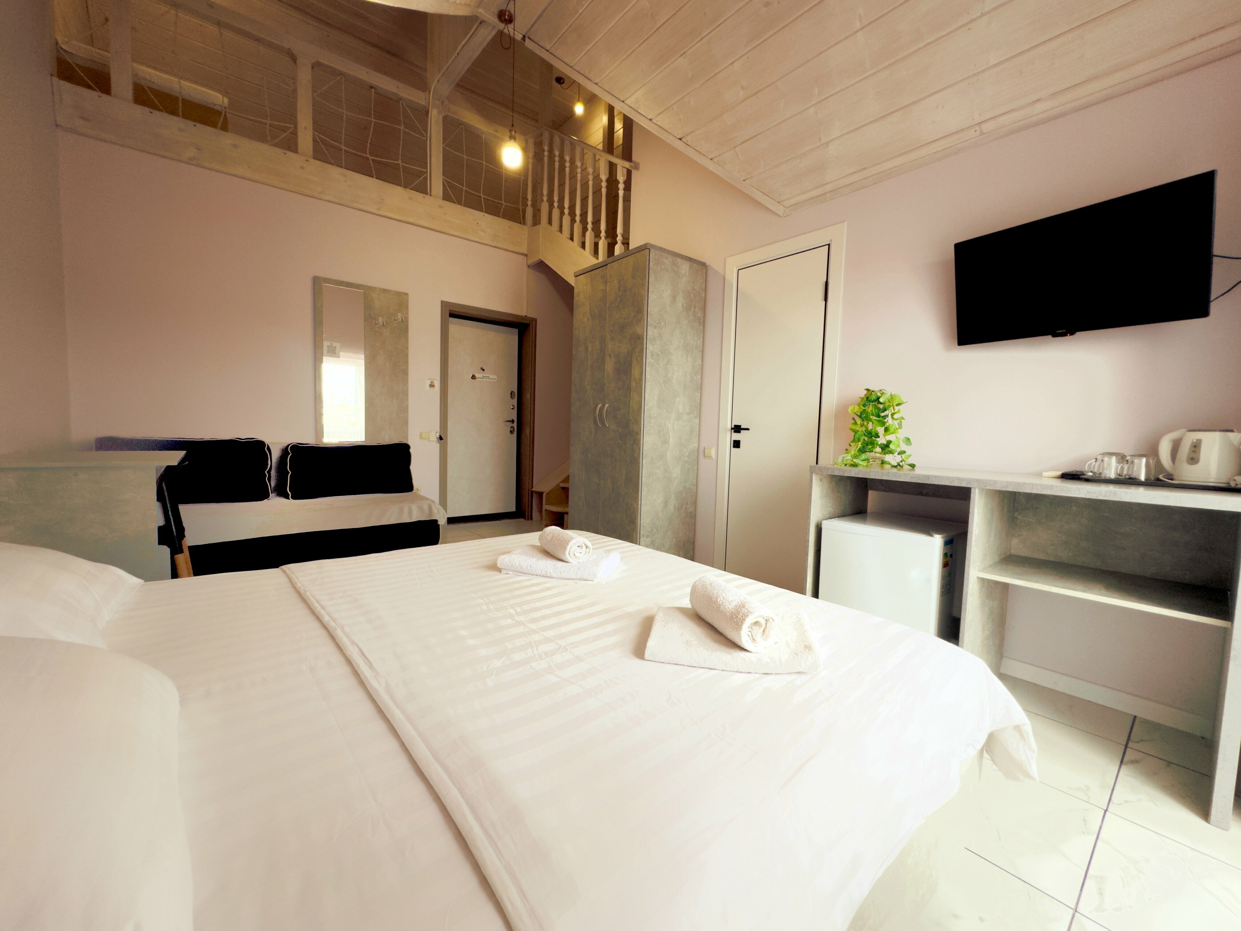 Двухъуровневый сьют с балконом