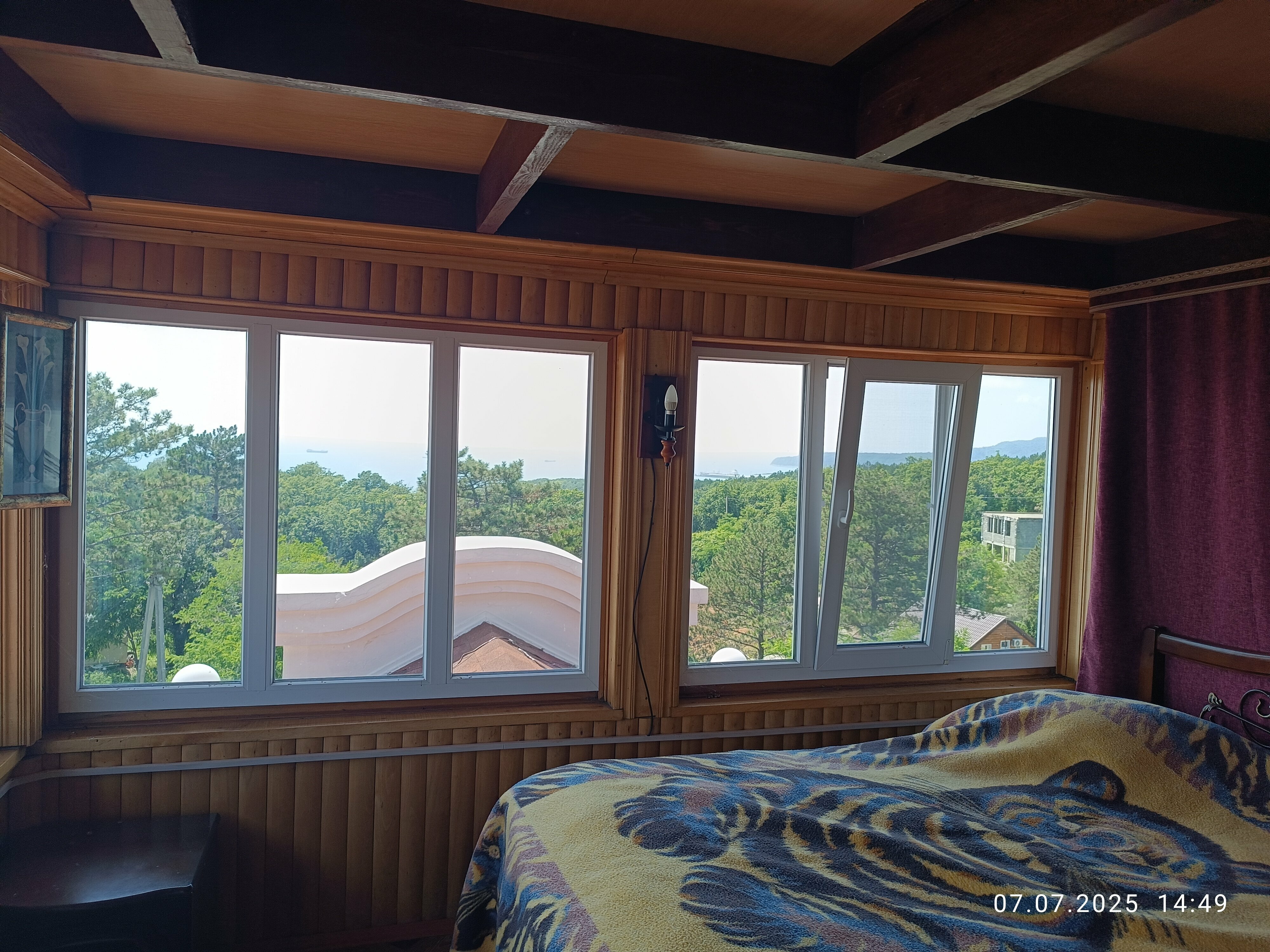 Cемейный номер с собственной ванной комнатой