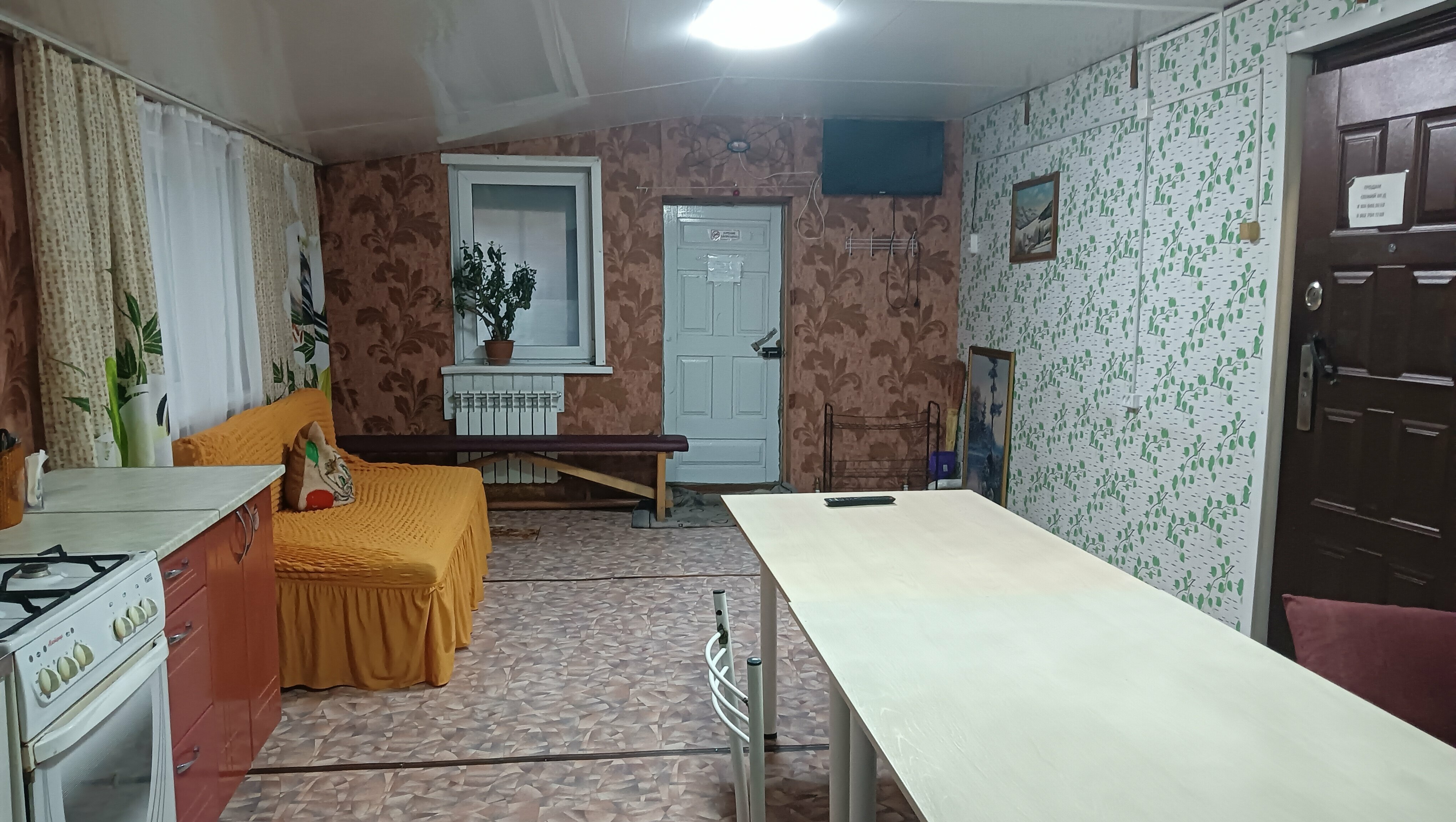 Cемейный номер с собственной ванной комнатой