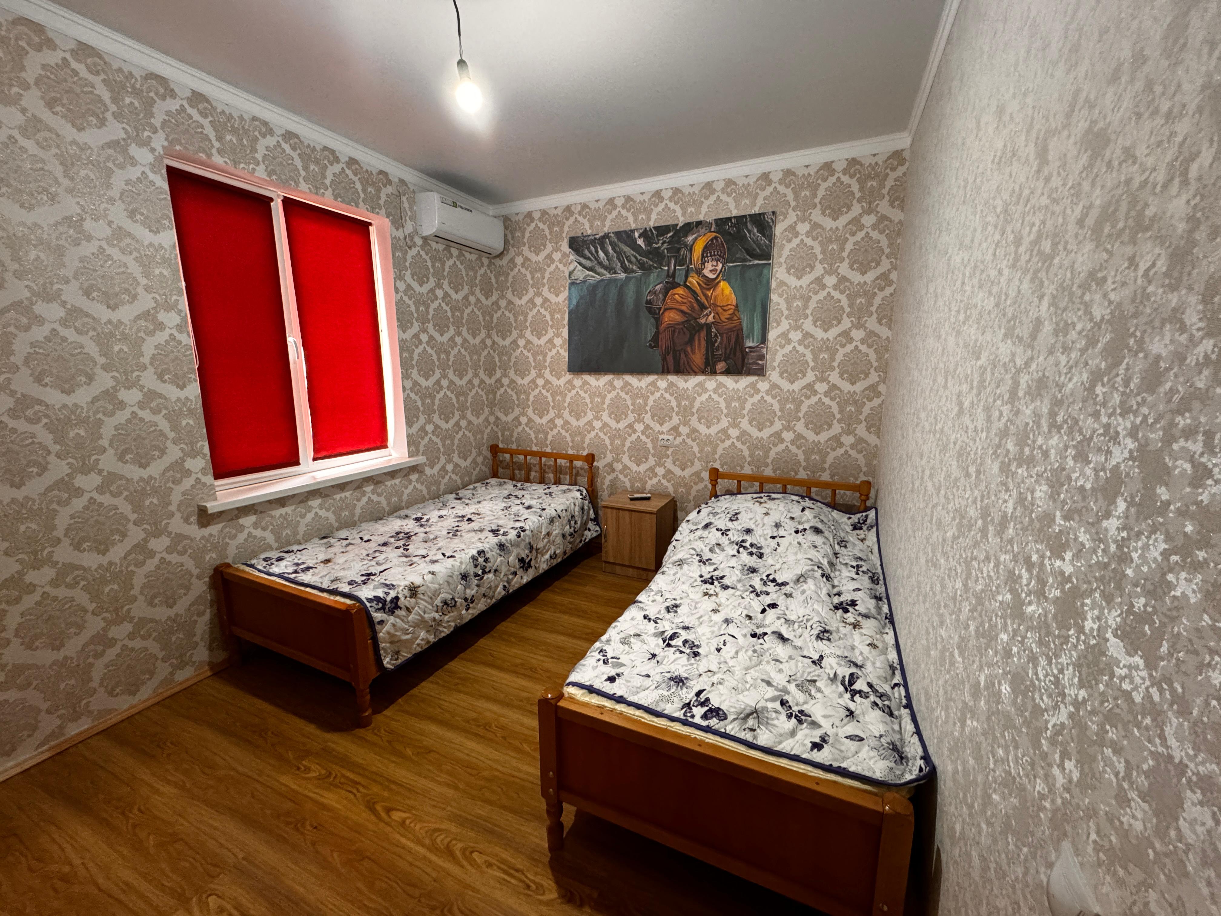 Двухместный номер эконом-класса с 2 отдельными кроватями