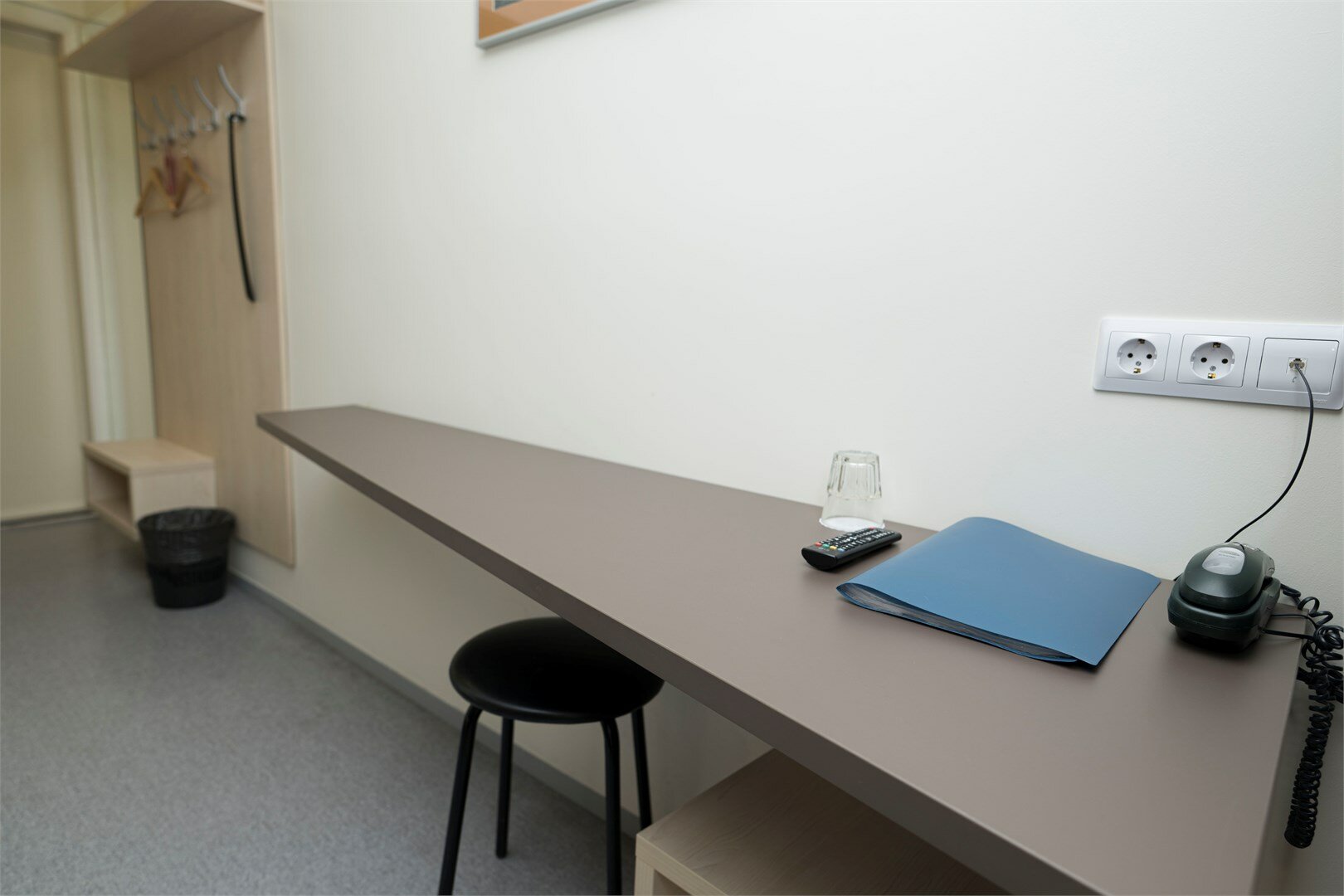 Стандартный одноместный одна односпальная кровать