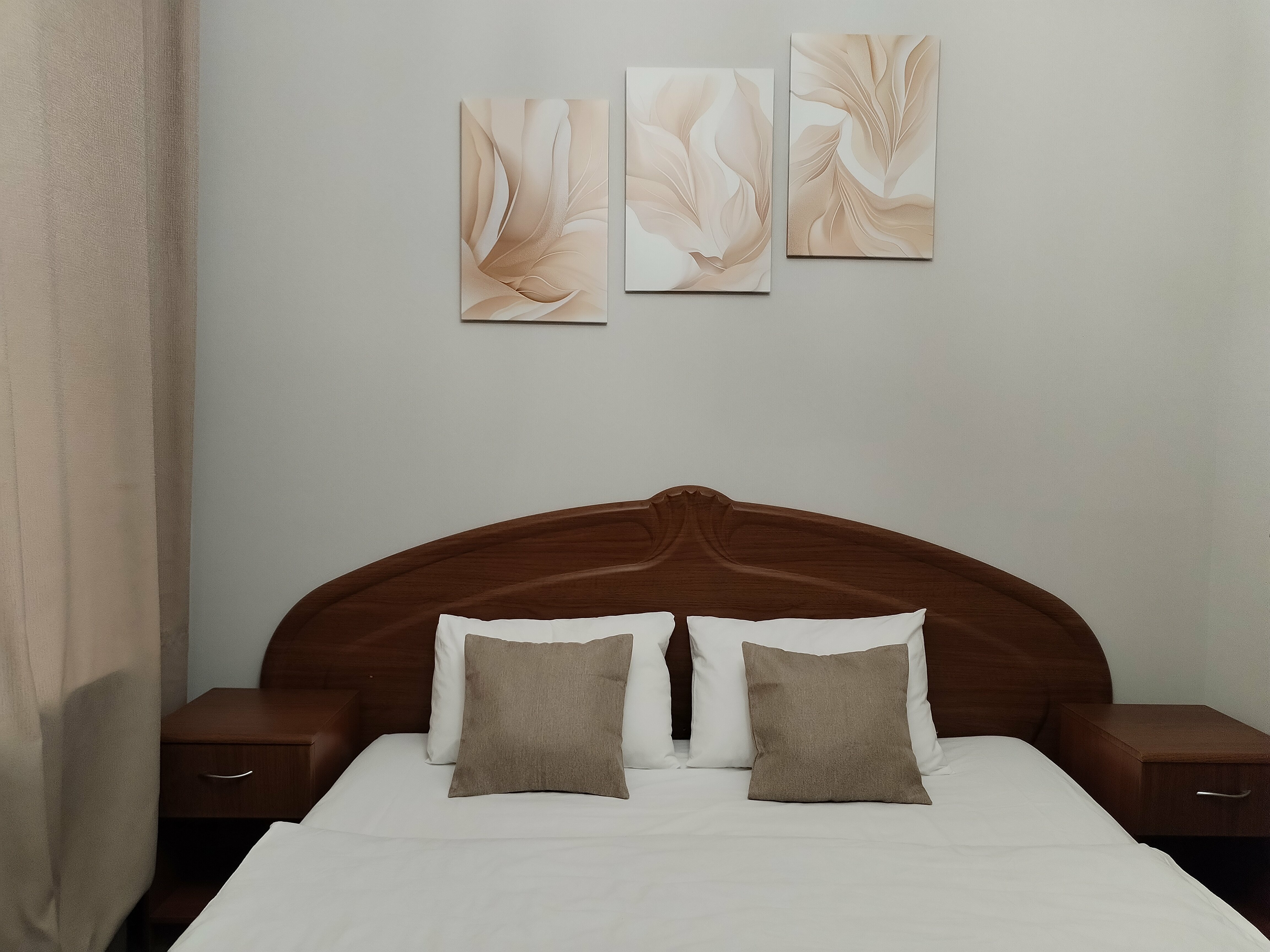 Улучшенный номер с кроватью размера «king-size»