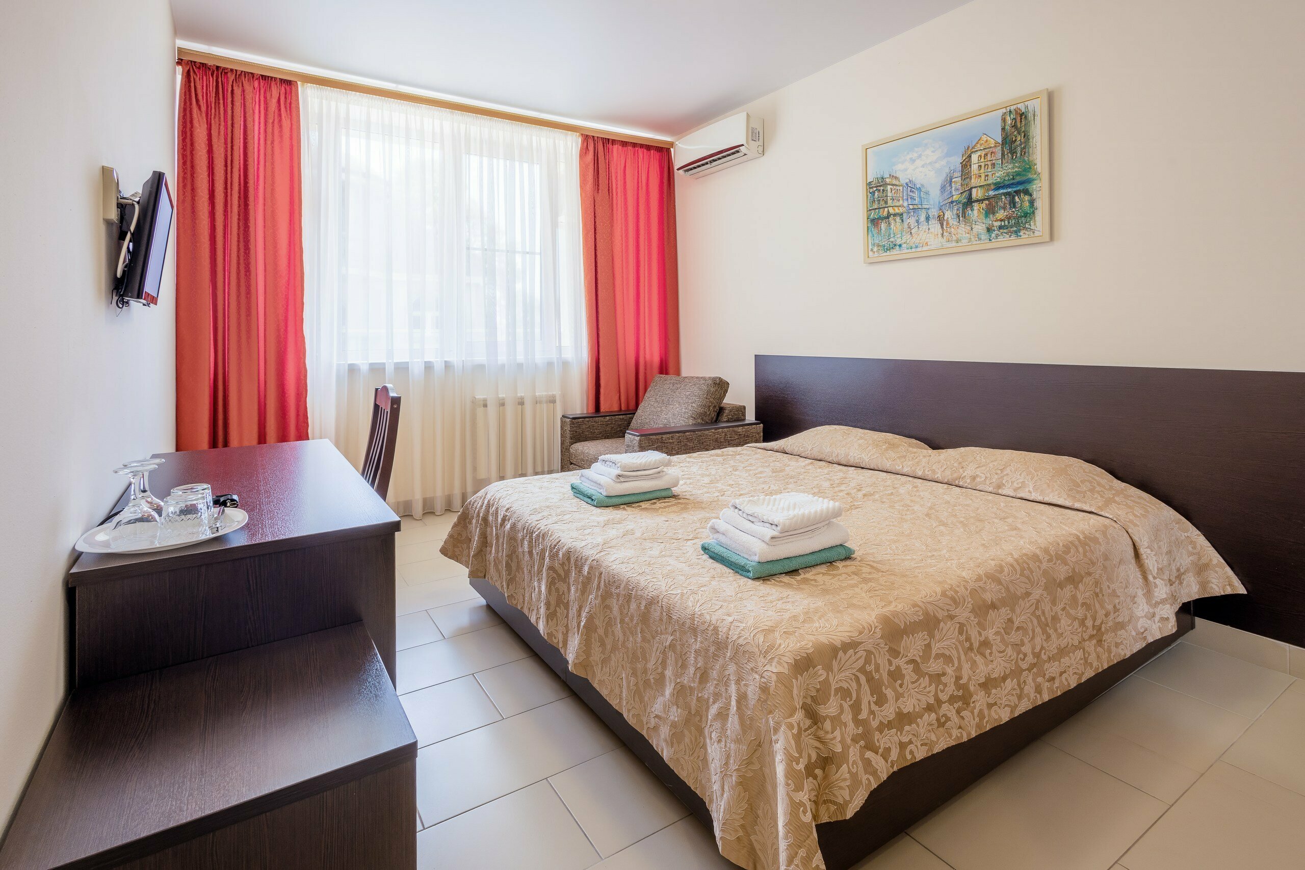 Трехместный номер с балконом