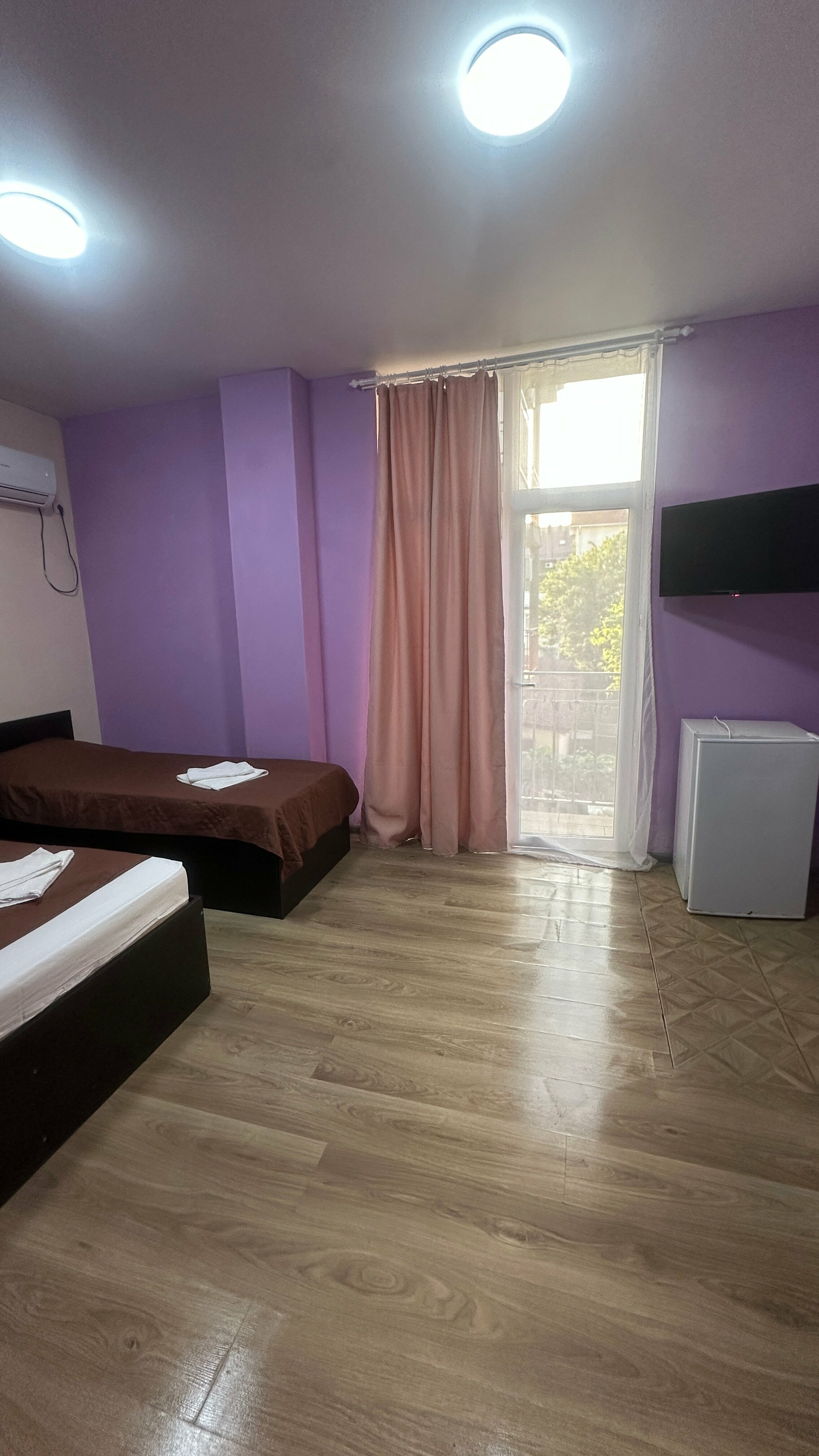 Трехместный номер с балконом