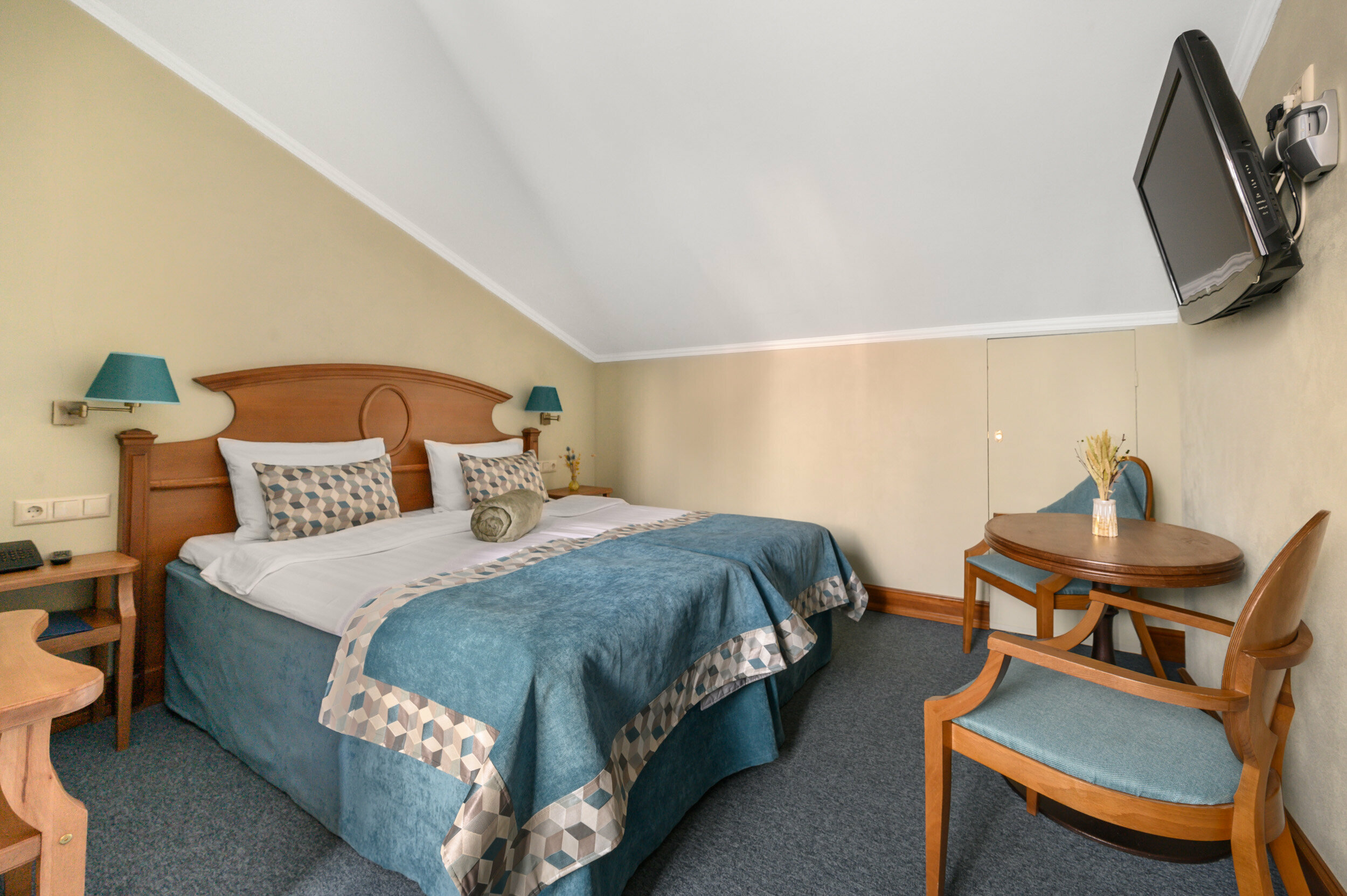 Небольшой двухместный номер с 1 кроватью или 2 отдельными кроватями