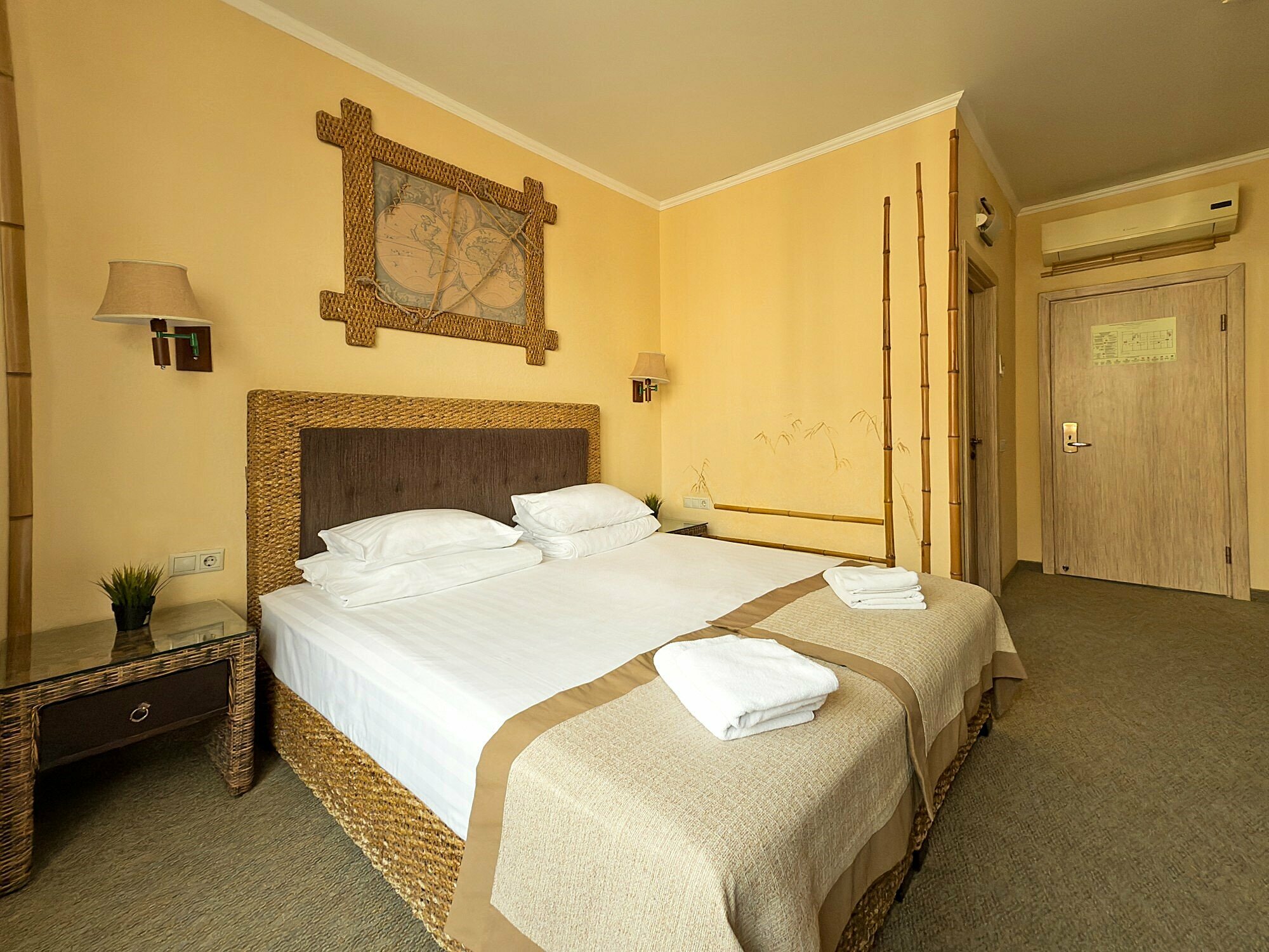 Стандартный двухместный номер с 1 кроватью или 2 отдельными кроватями