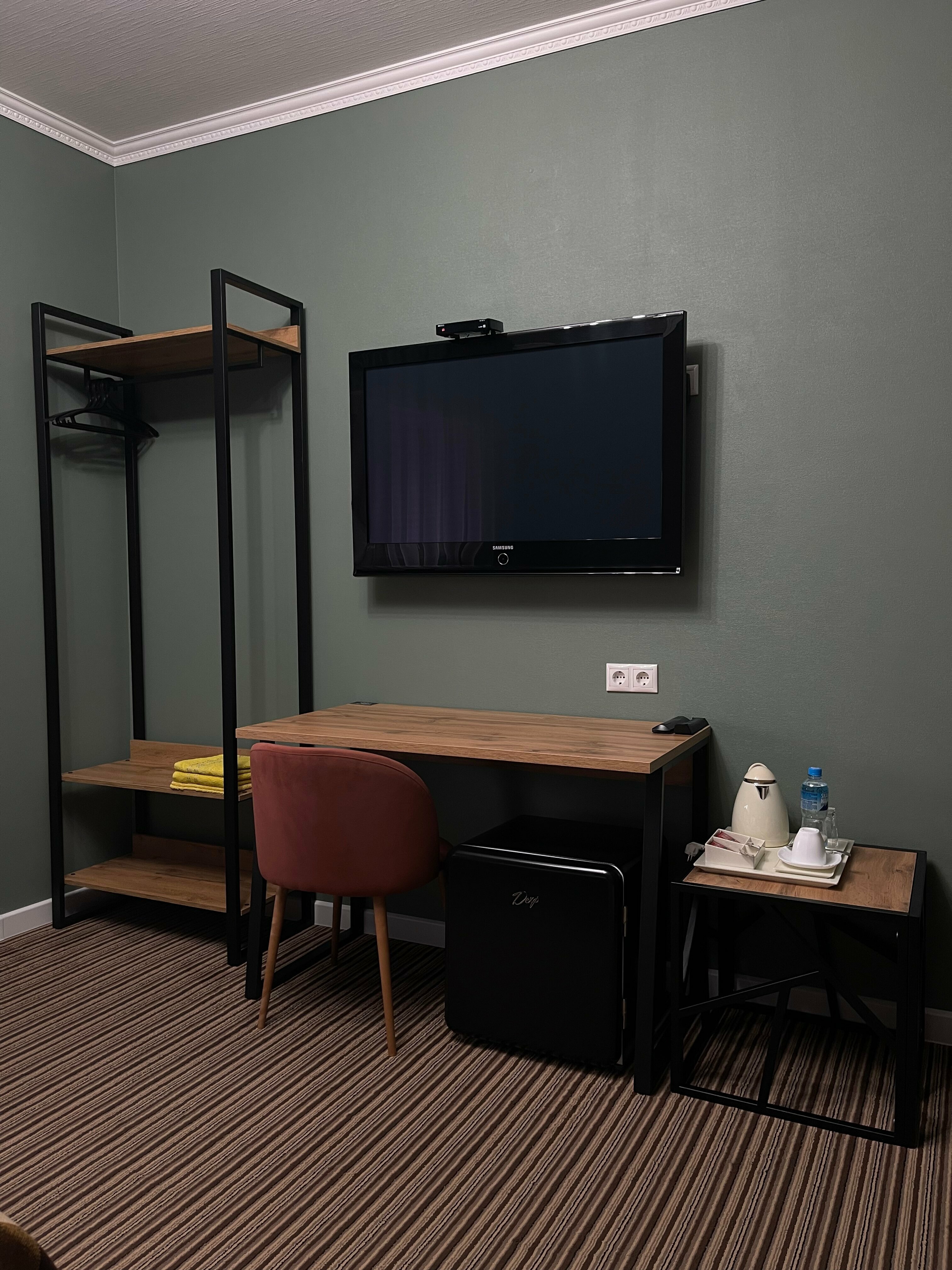 Небольшой двухместный номер с 1 кроватью