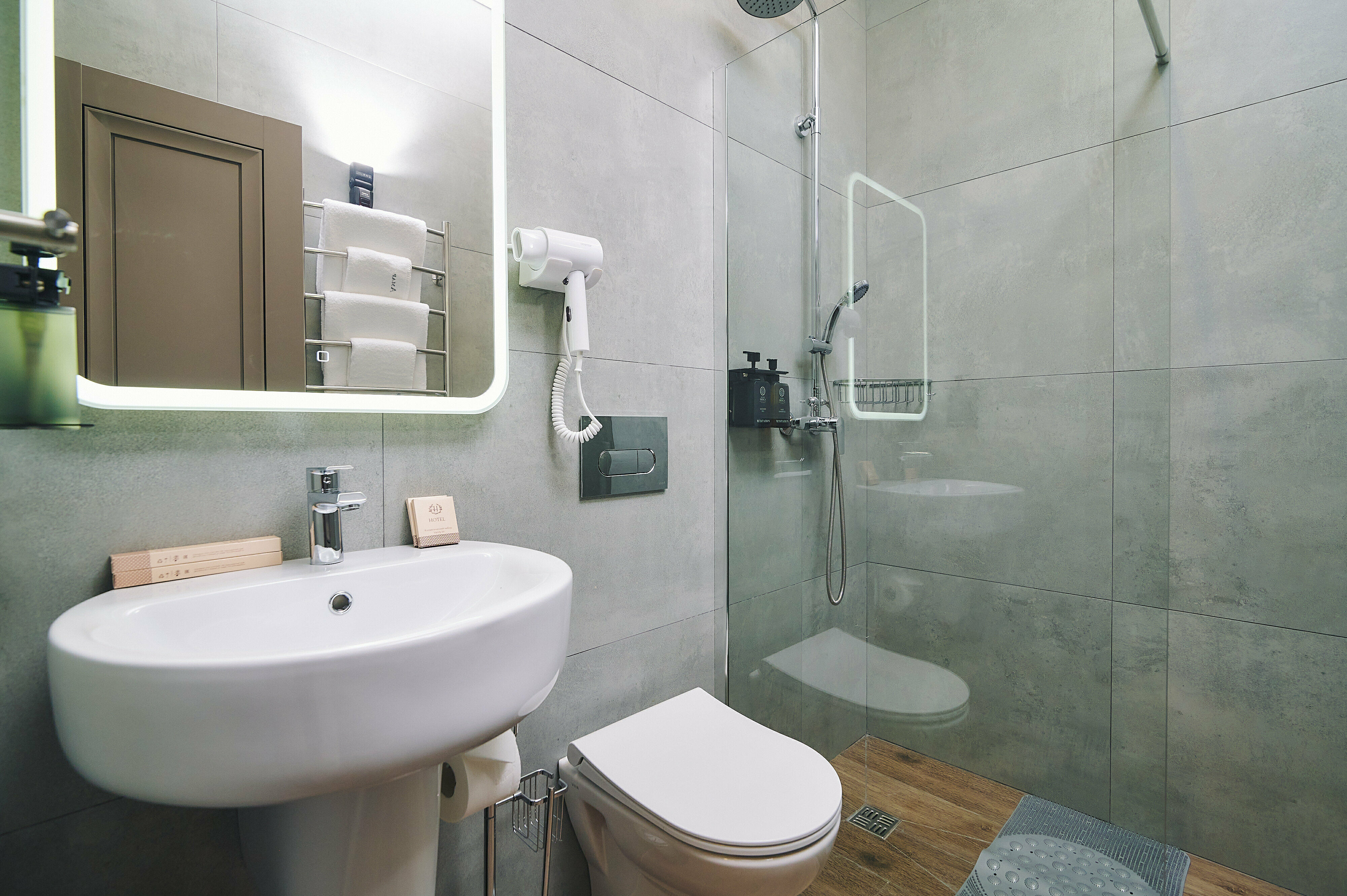 Стандарт с видом на бассейн