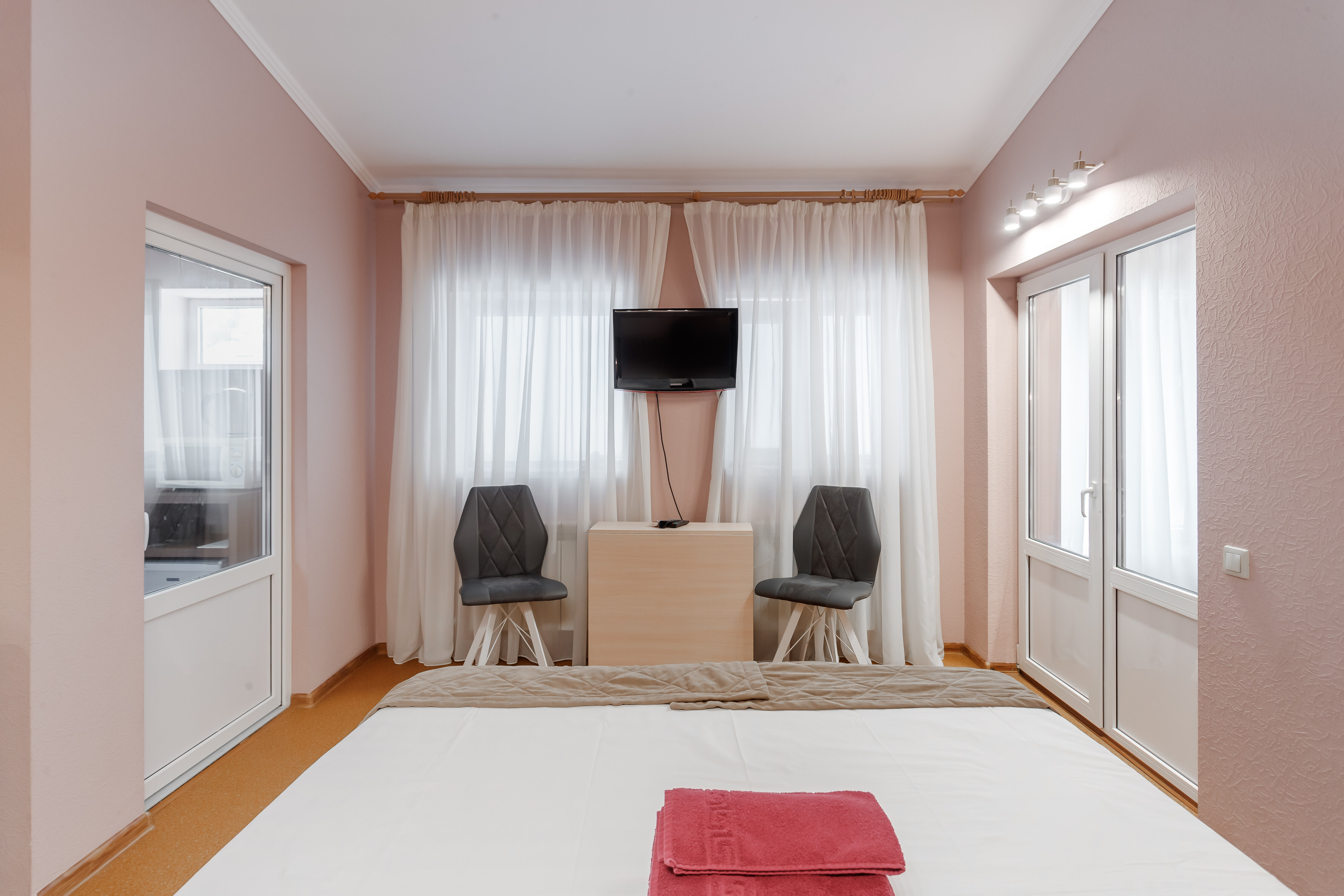 Стандартный номер у бассейна  (Корпус № 3-СПА)