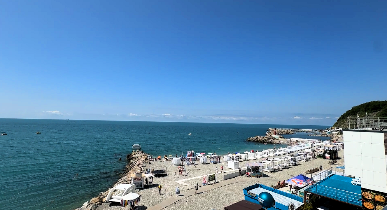 Четырехместный номер с балконом