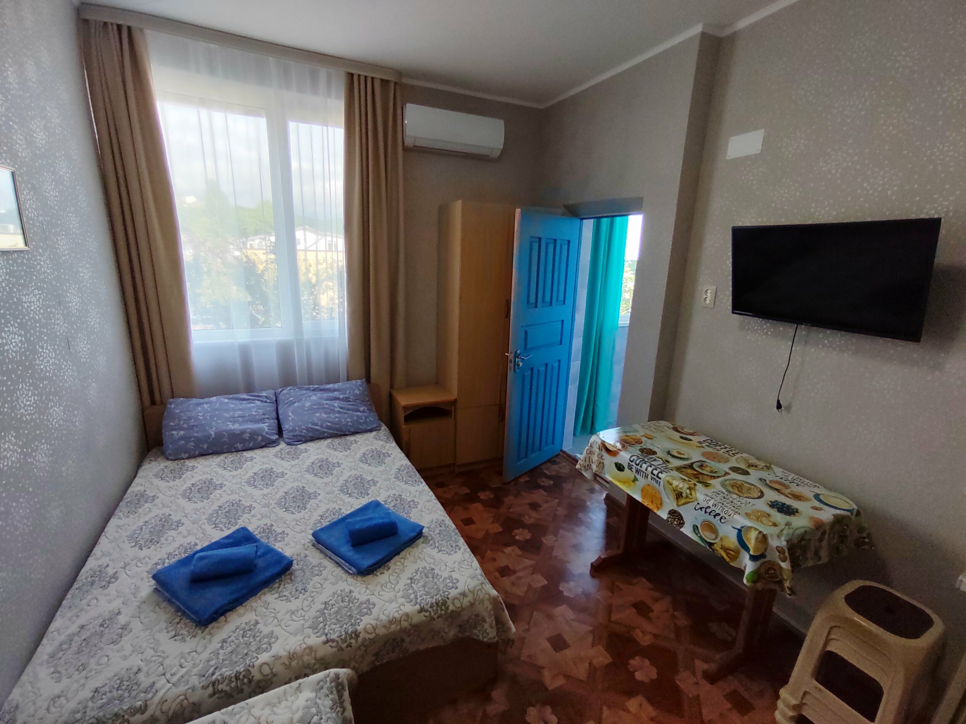 Трехместный номер с видом на море