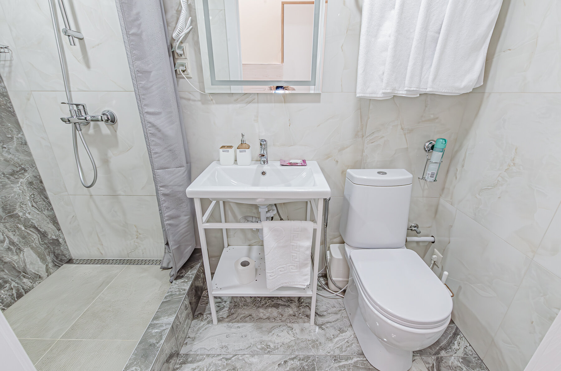 Двухуровневый номер-студия