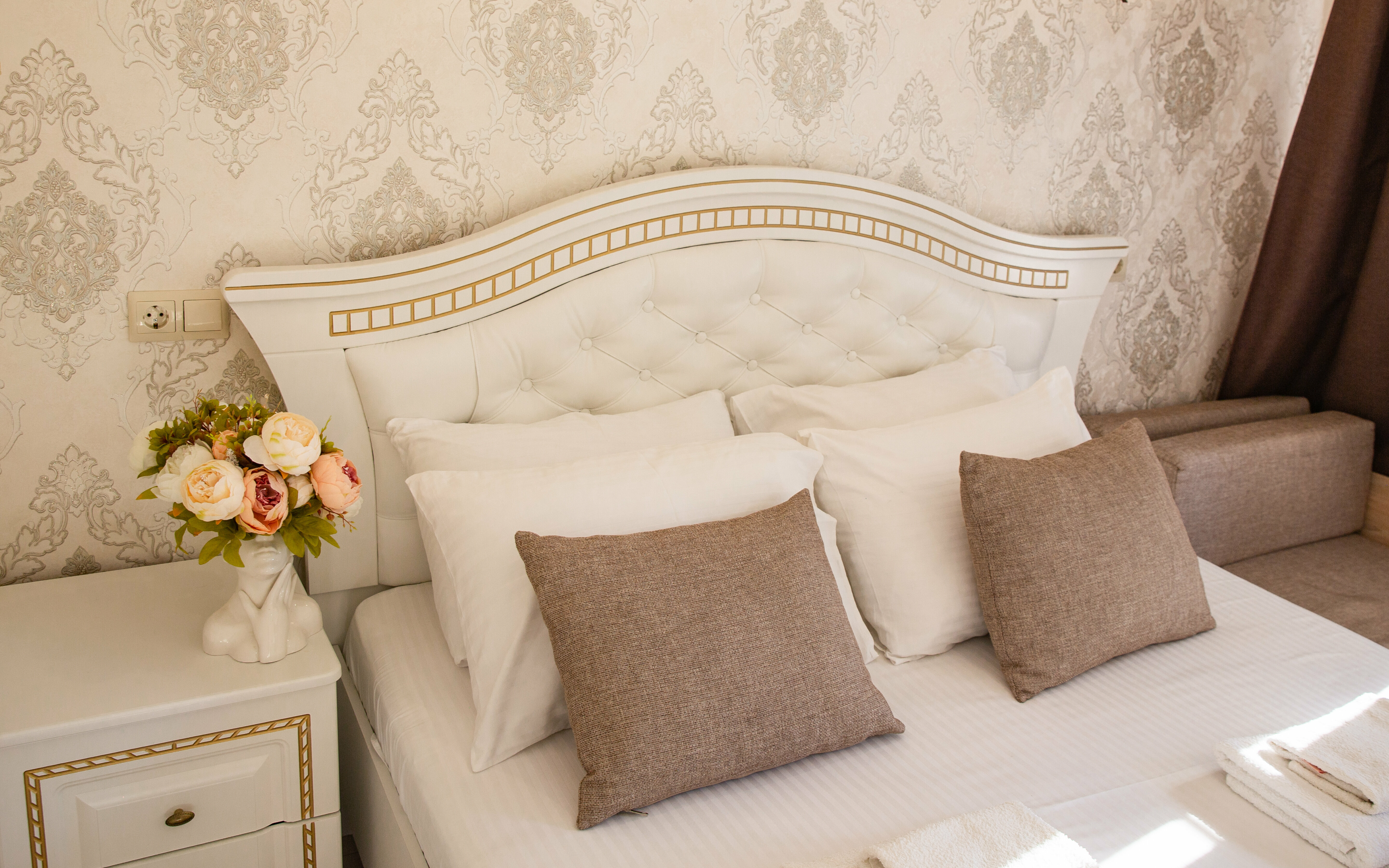 Семейный номер с видом на сад