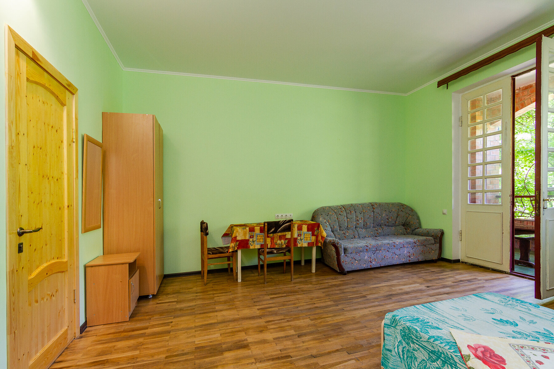 Четырехместный номер с балконом