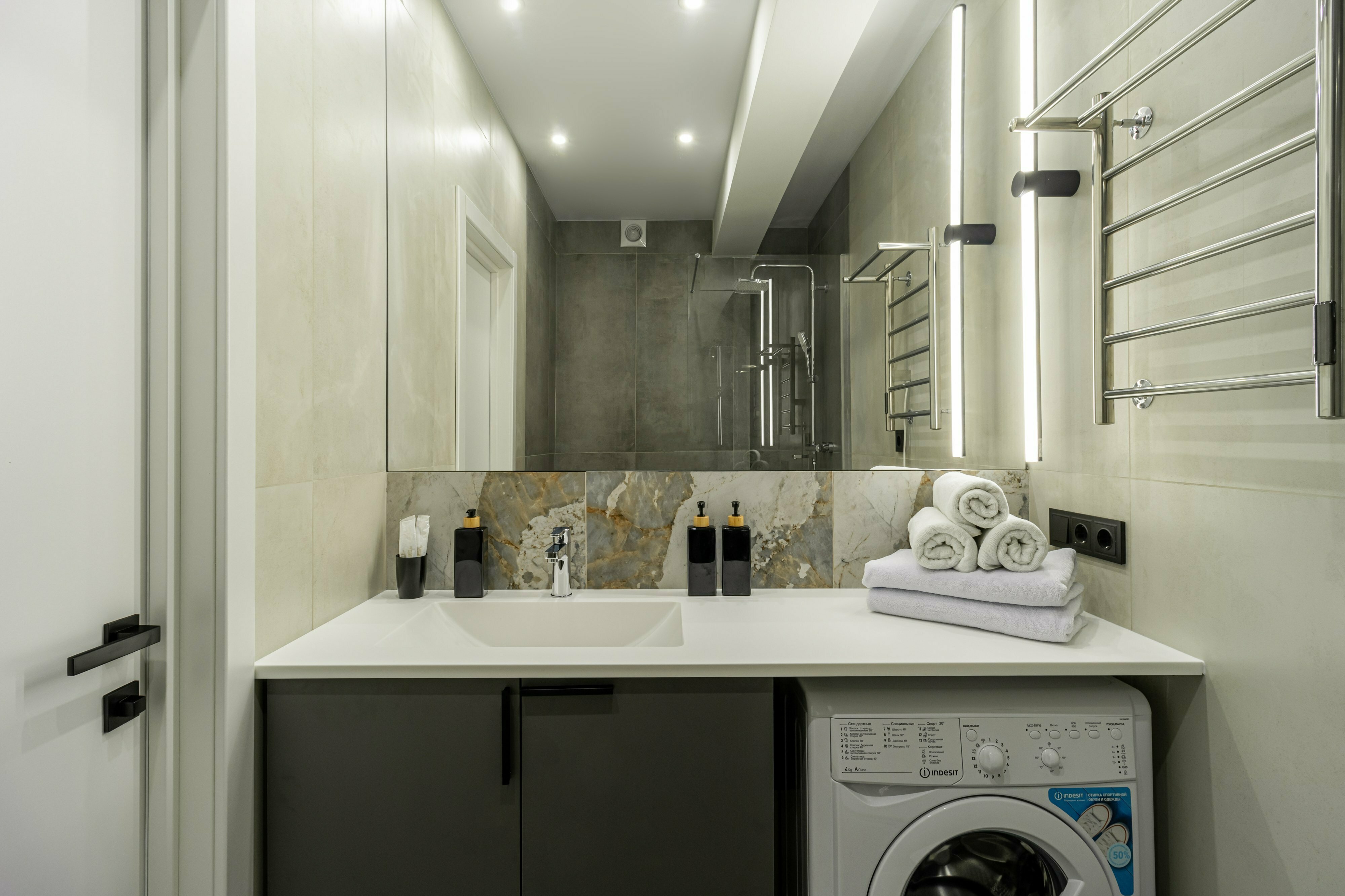 Студия Premier с видом на лес