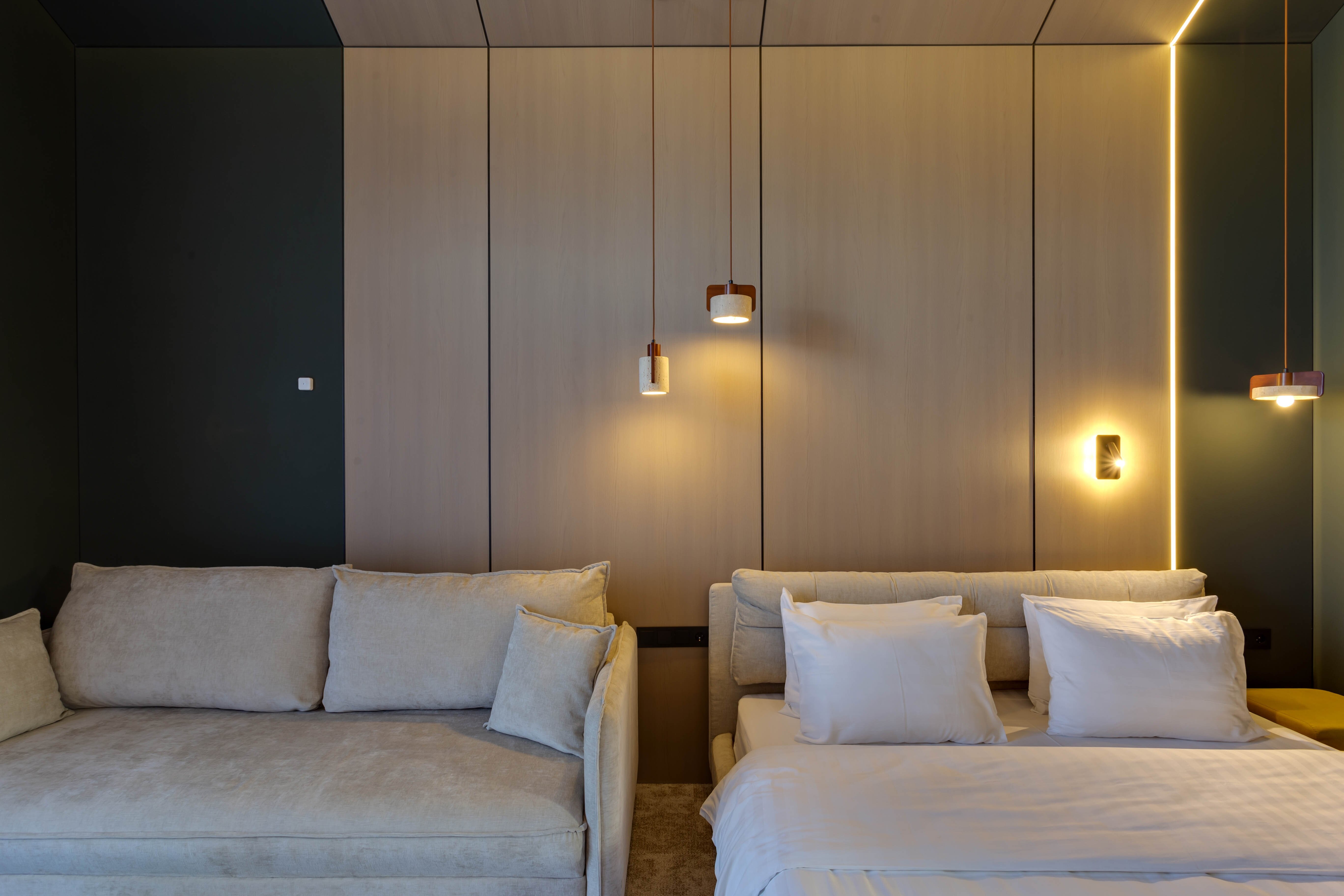 Джуниор с бассейном