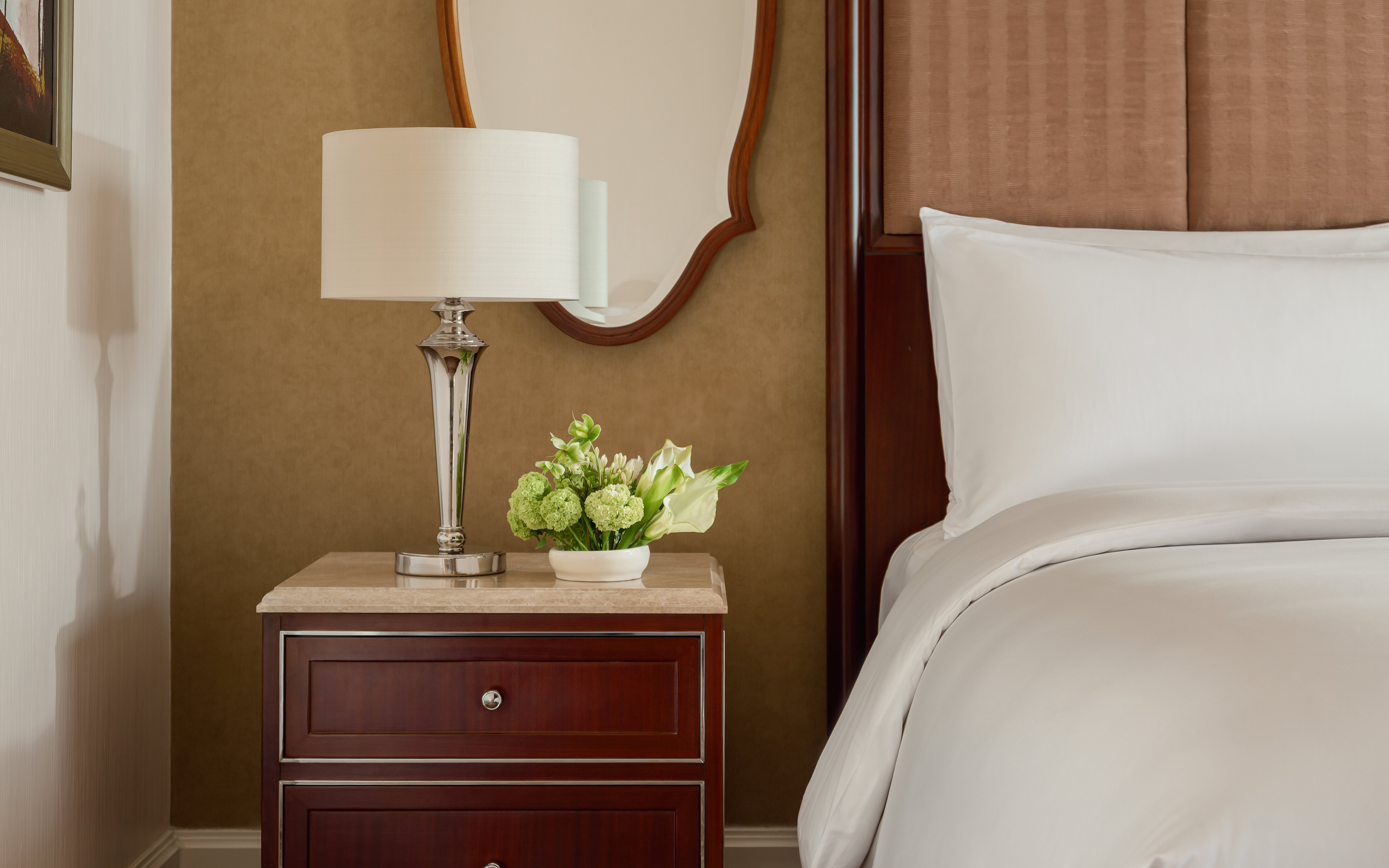 Делюкс с одной большой кроватью