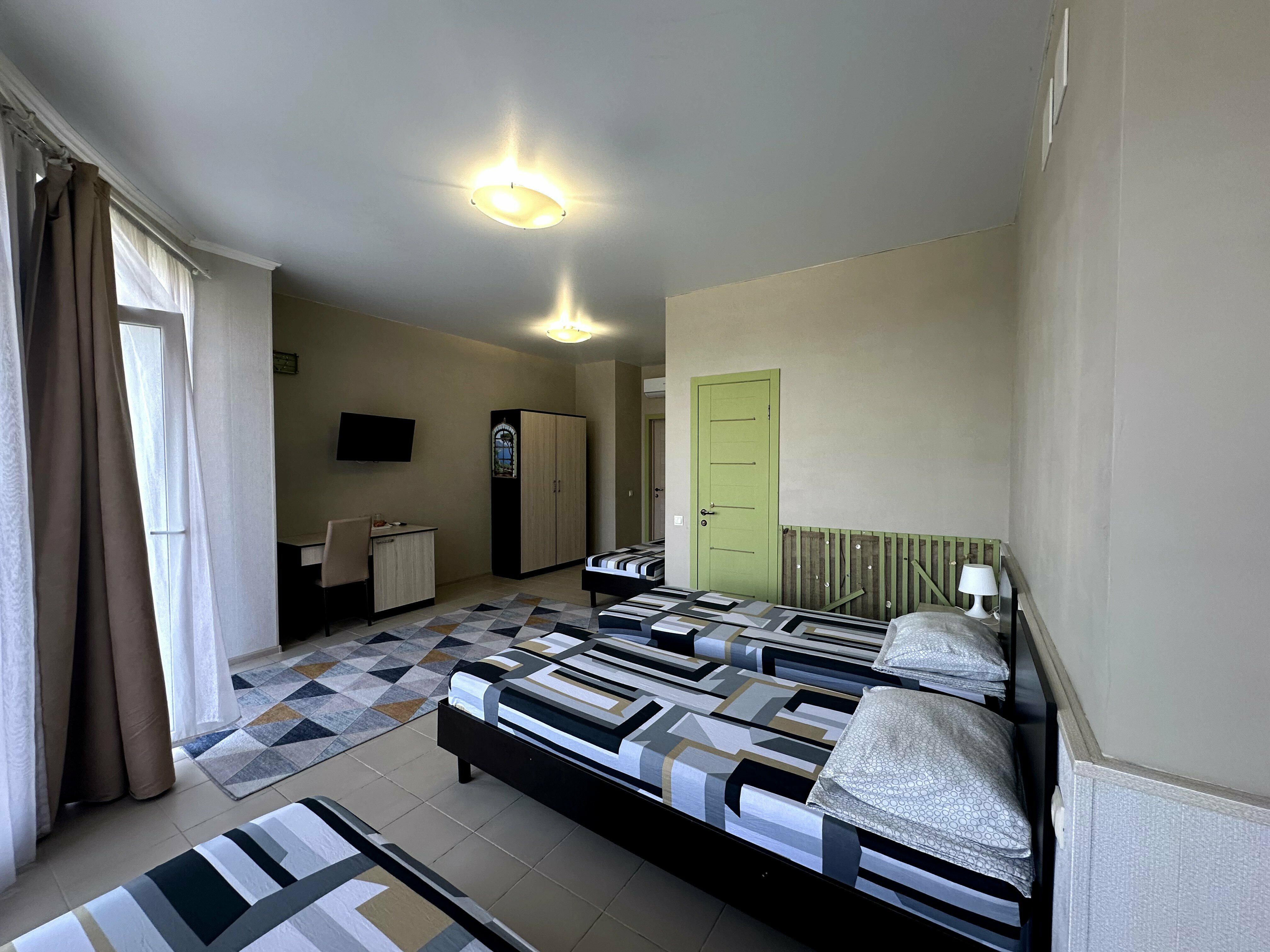 Четырехместный номер с видом на море