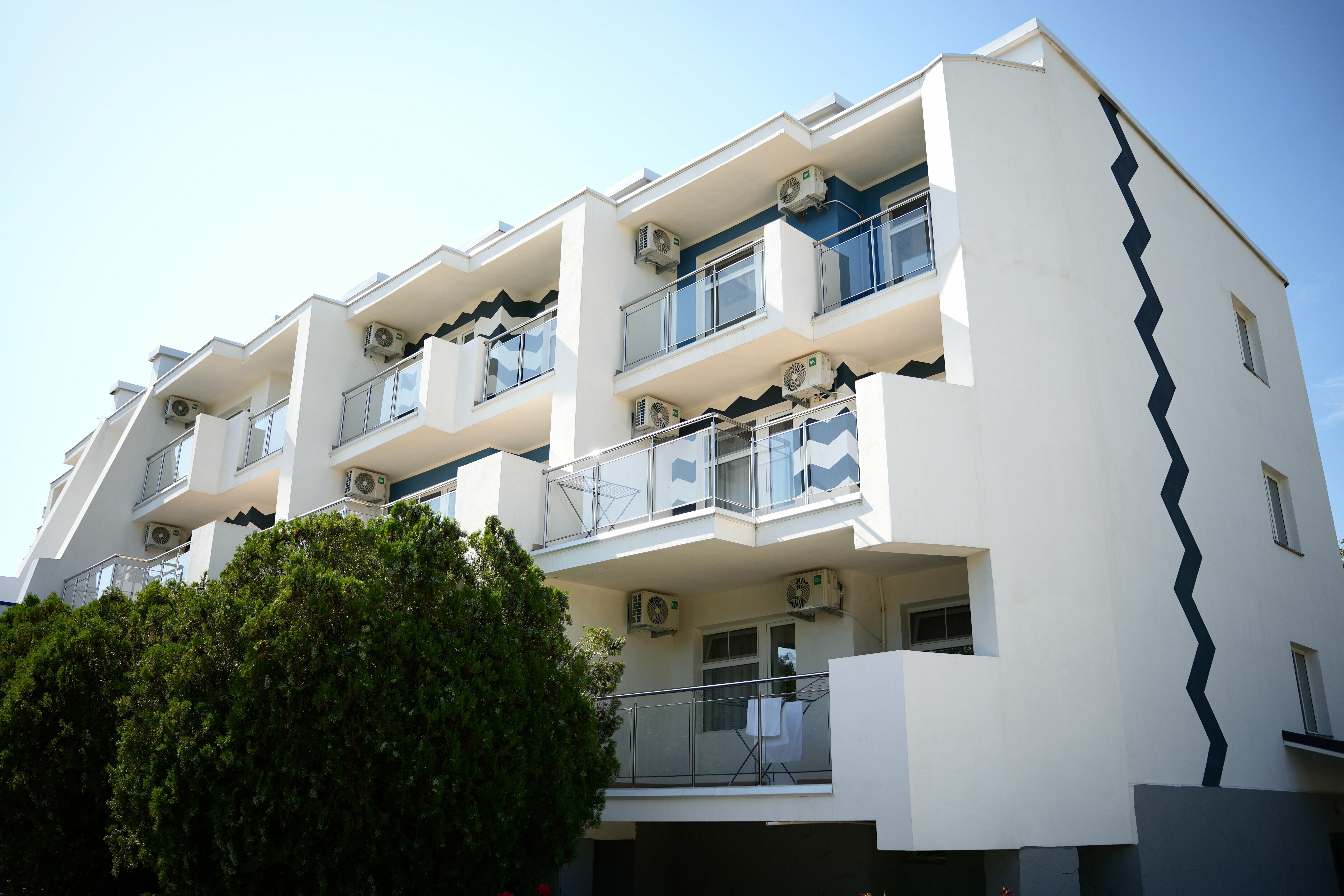 Стандарт семейный двухкомнатный с балконом (корпус Альфа)