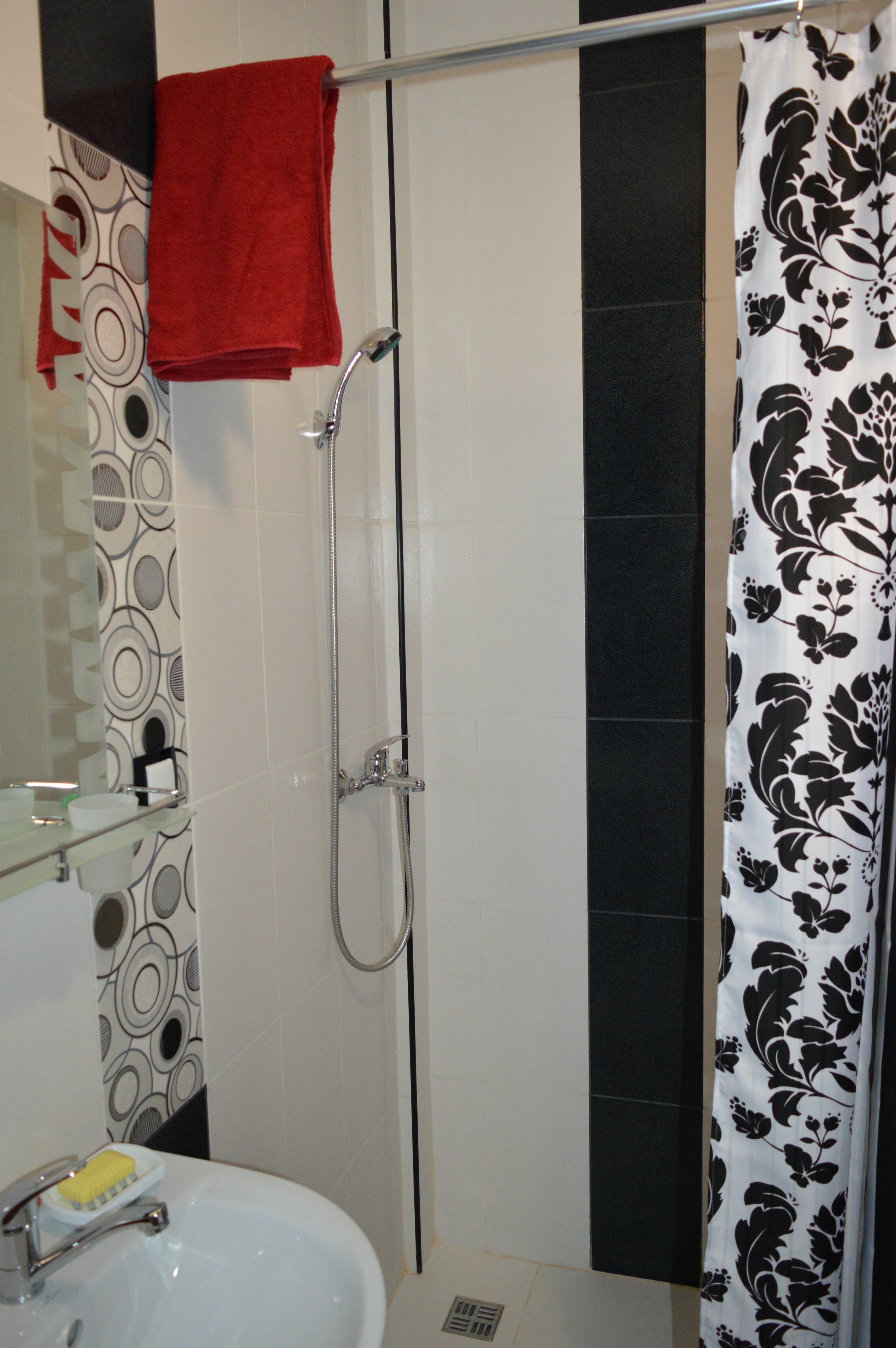 Номер-студия с кроватью размера «king-size»