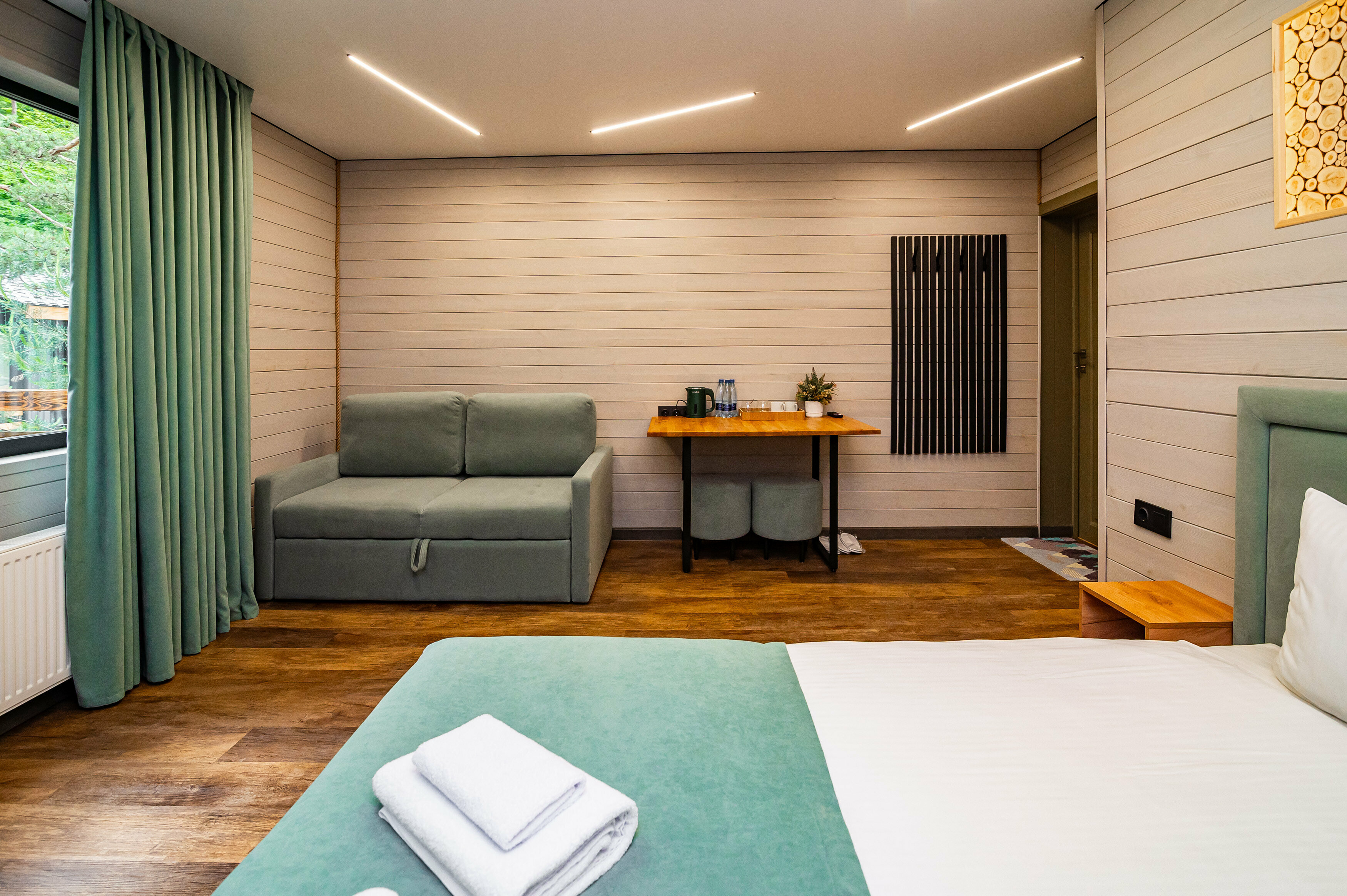 Четырехместный номер с балконом