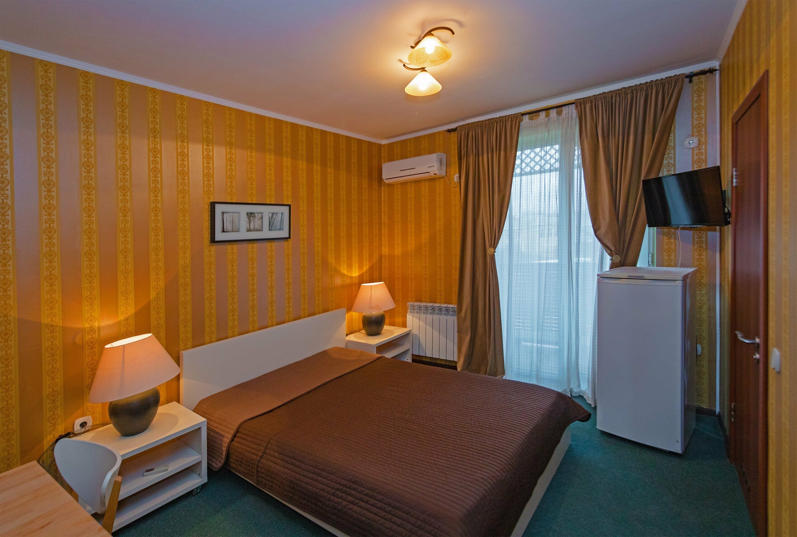 Большой двухместный номер с 1 кроватью