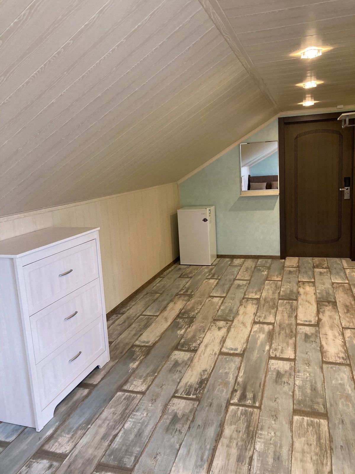 Мансардный стандартный номер без балкона