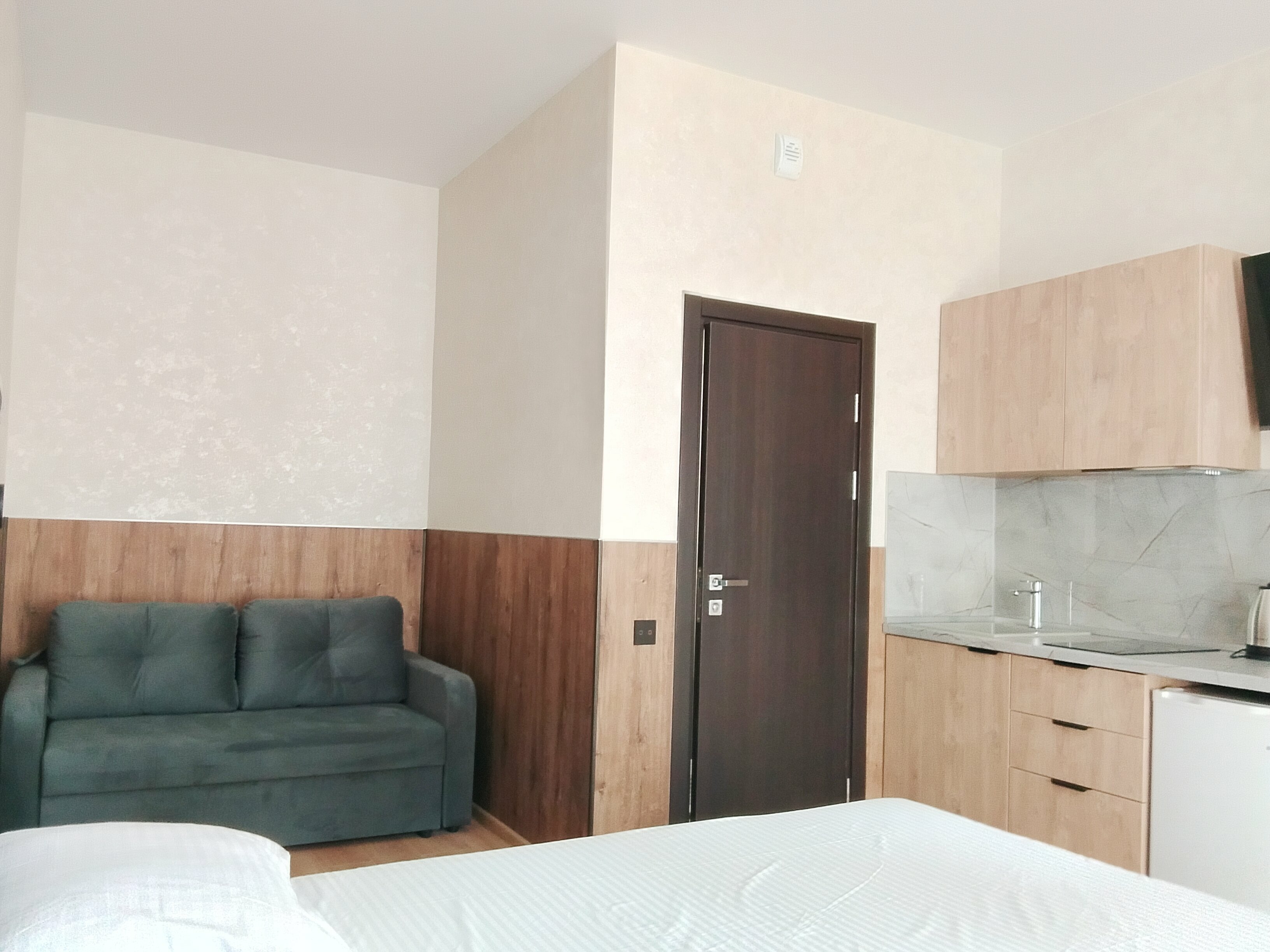 №109 Апартаменты с отдельным входом.