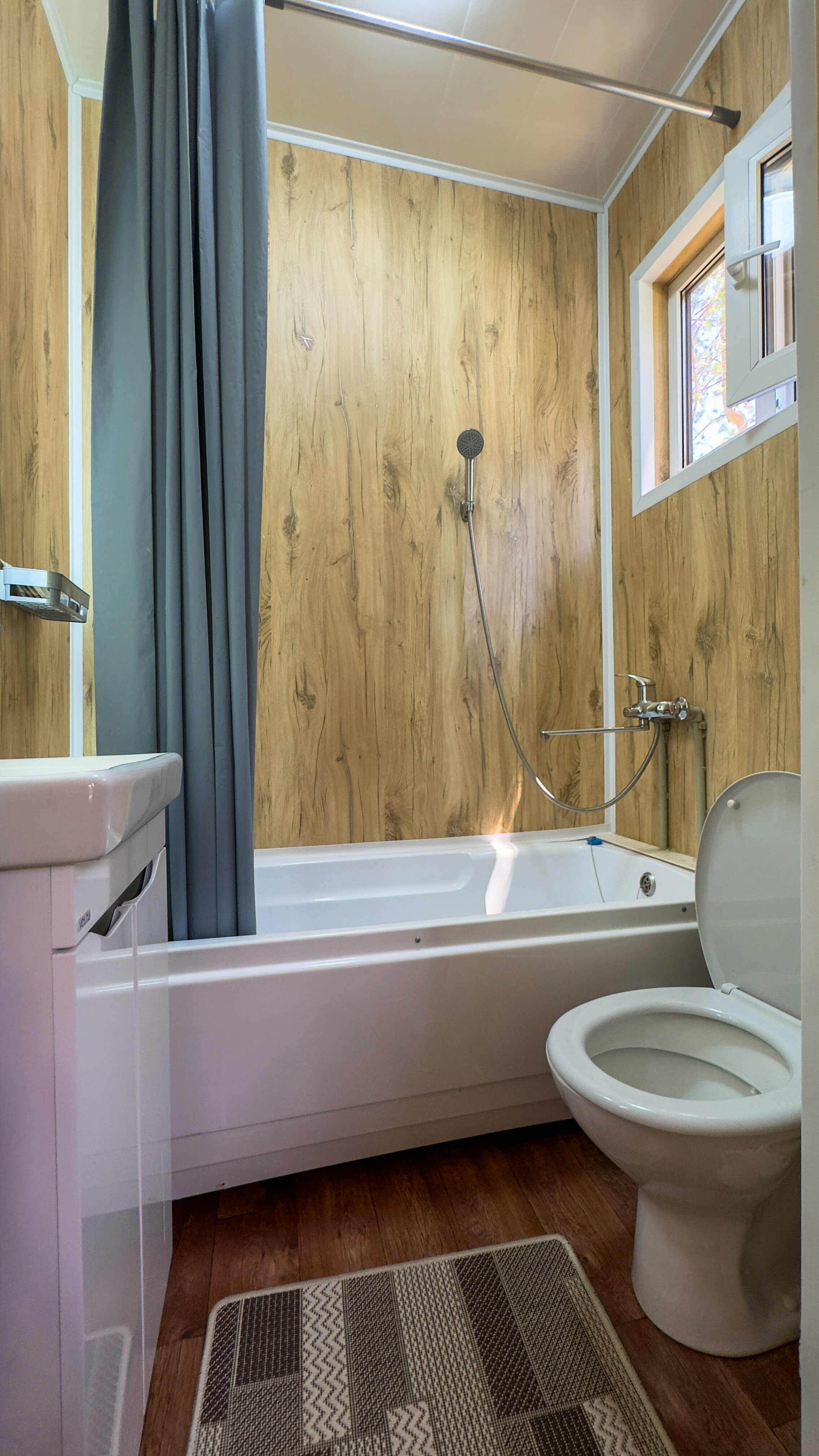 Двухместный номер с 1 кроватью или 2 отдельными кроватями и собственной ванной комнатой