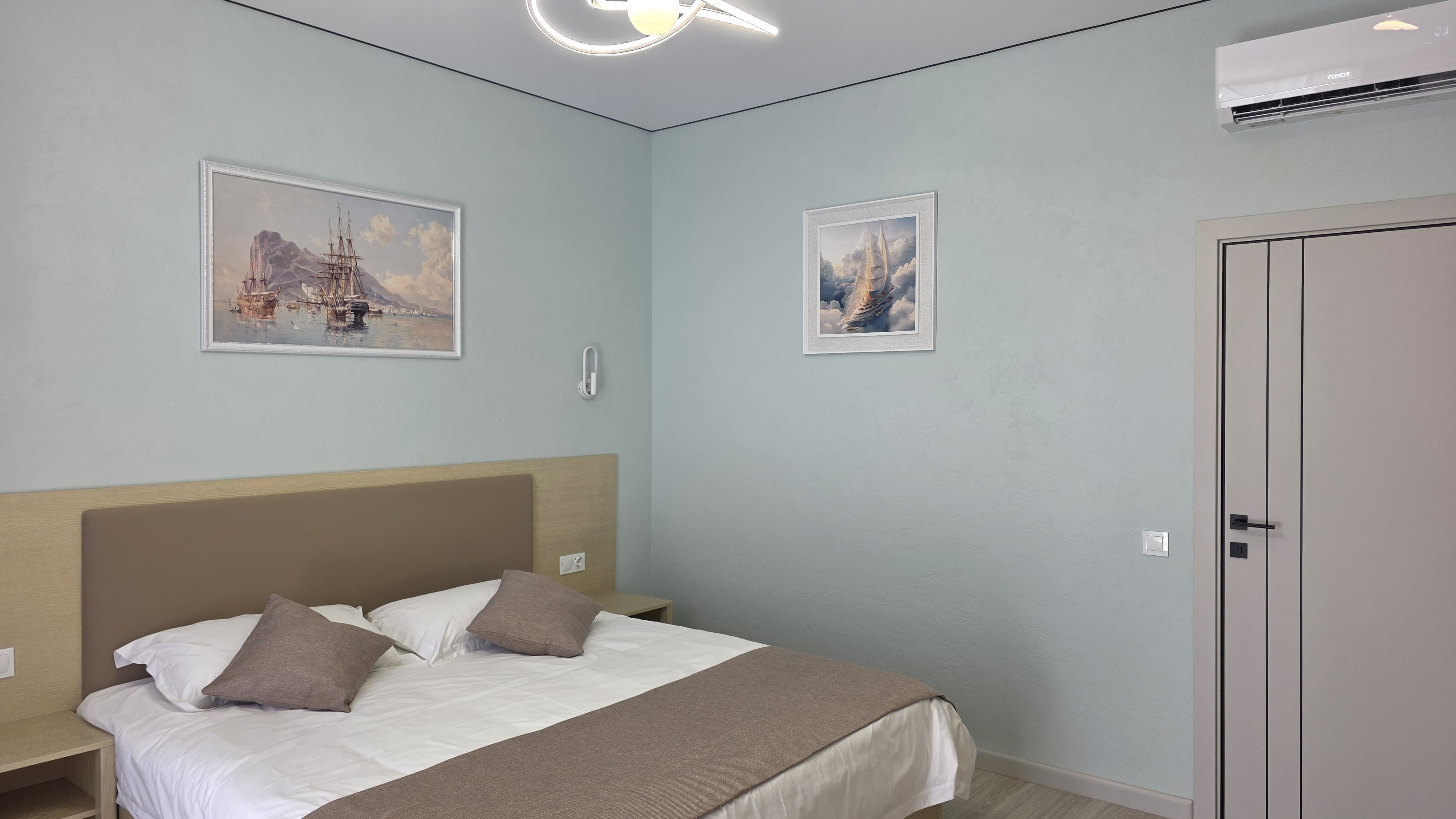 Большой двухместный номер с 1 кроватью