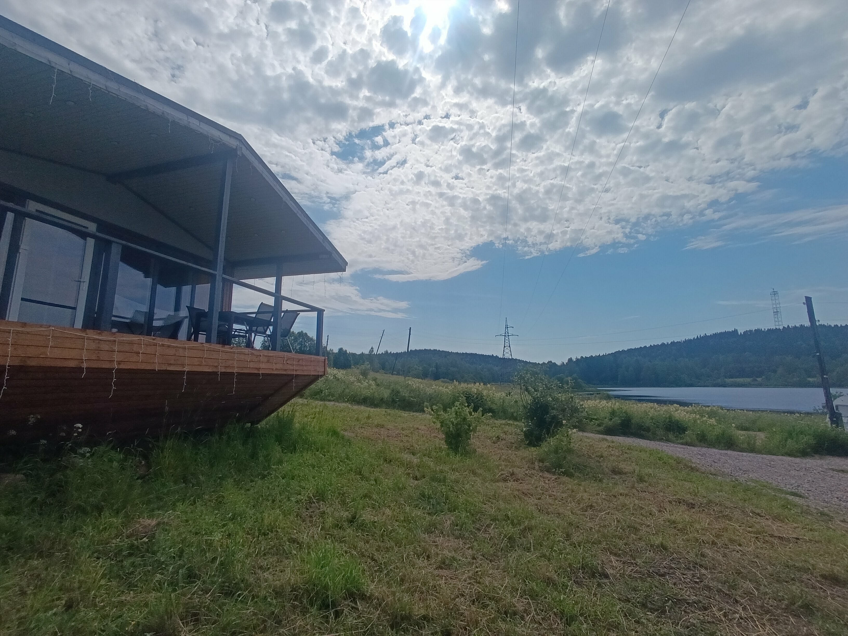 Дом с видом на озеро