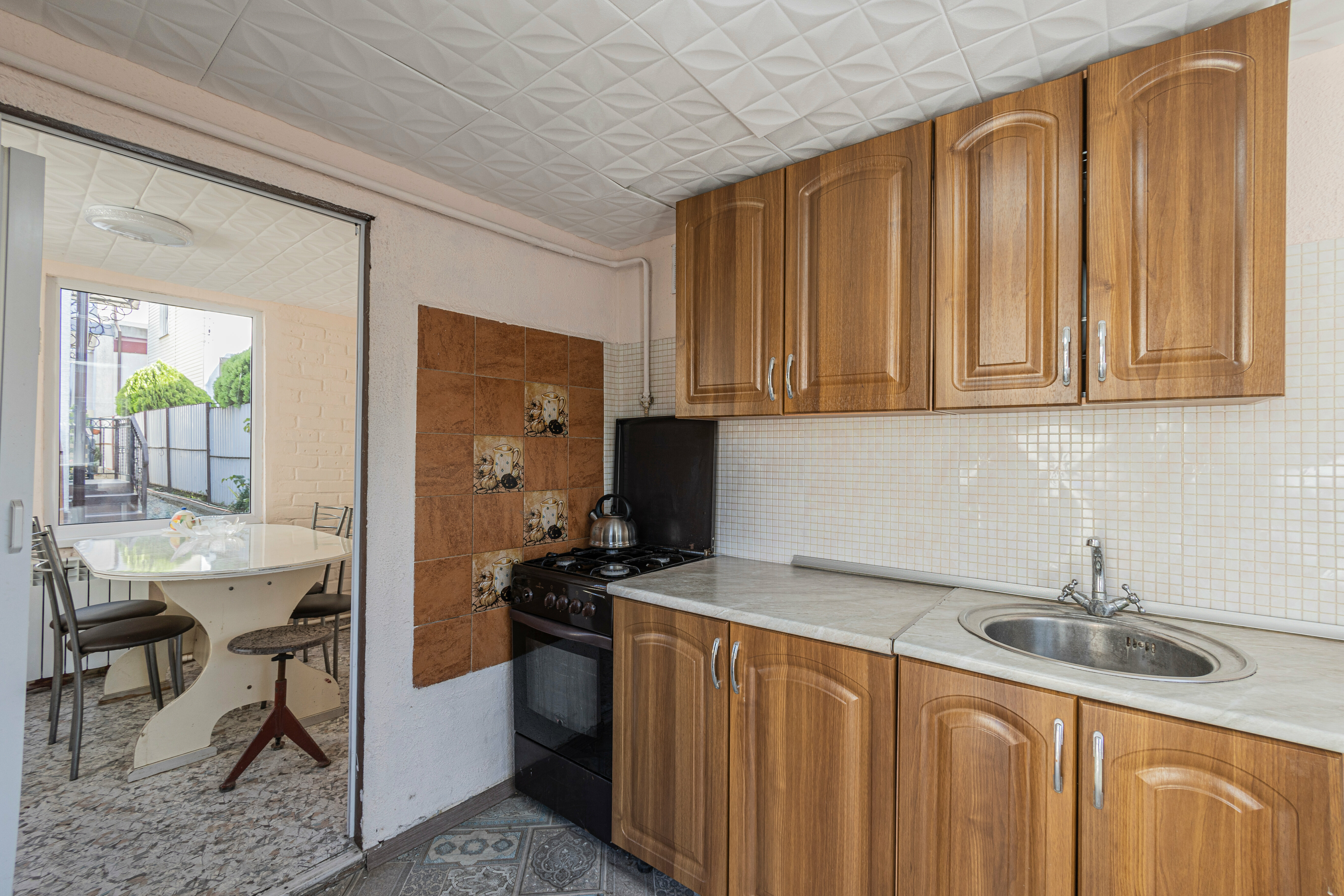 Трехместный номер с собственной ванной комнатой