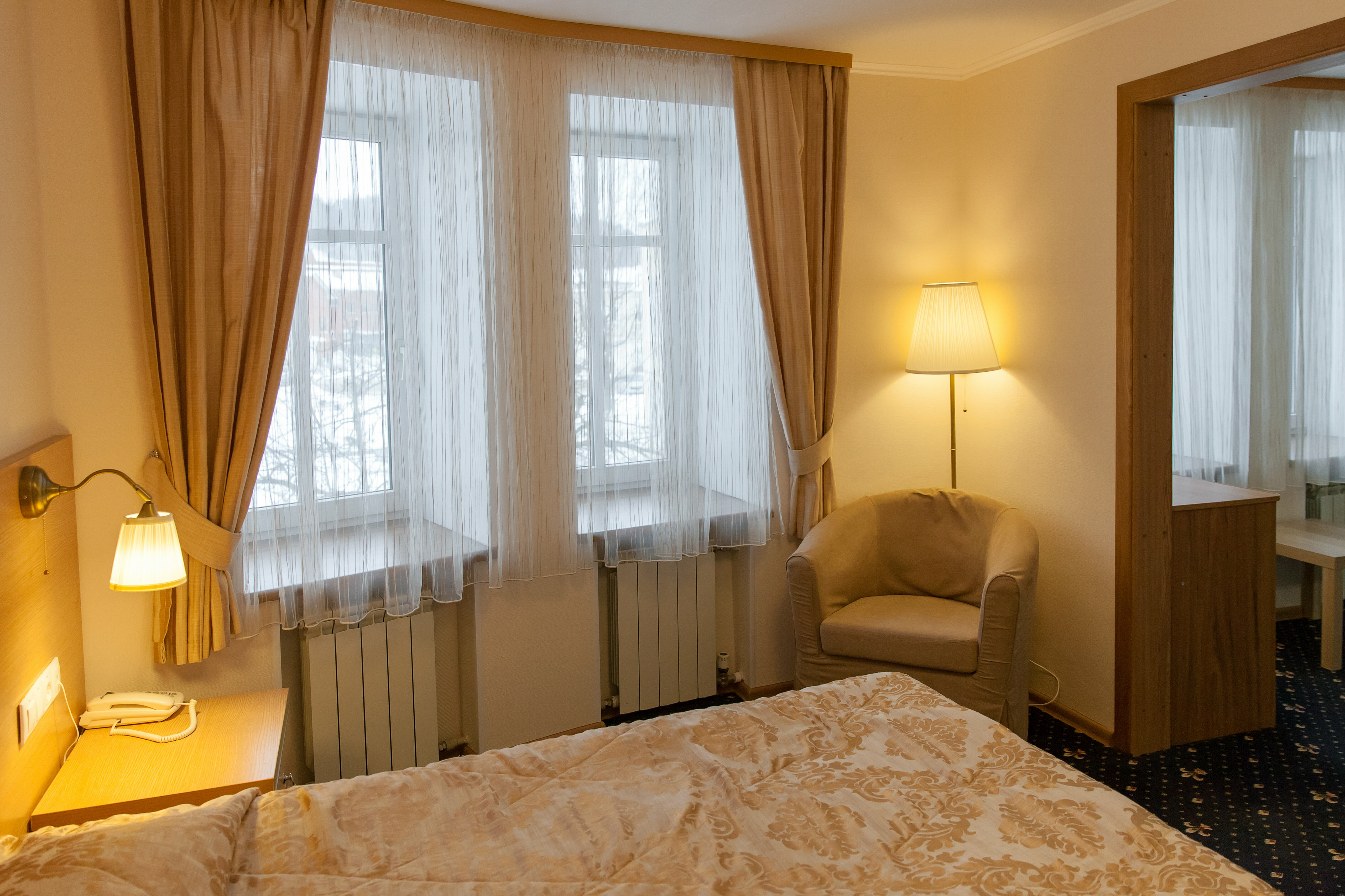 Двухместный номер "Джуниор сюит" двухкомнатный с 1 кроватью или 2 отдельными кроватями