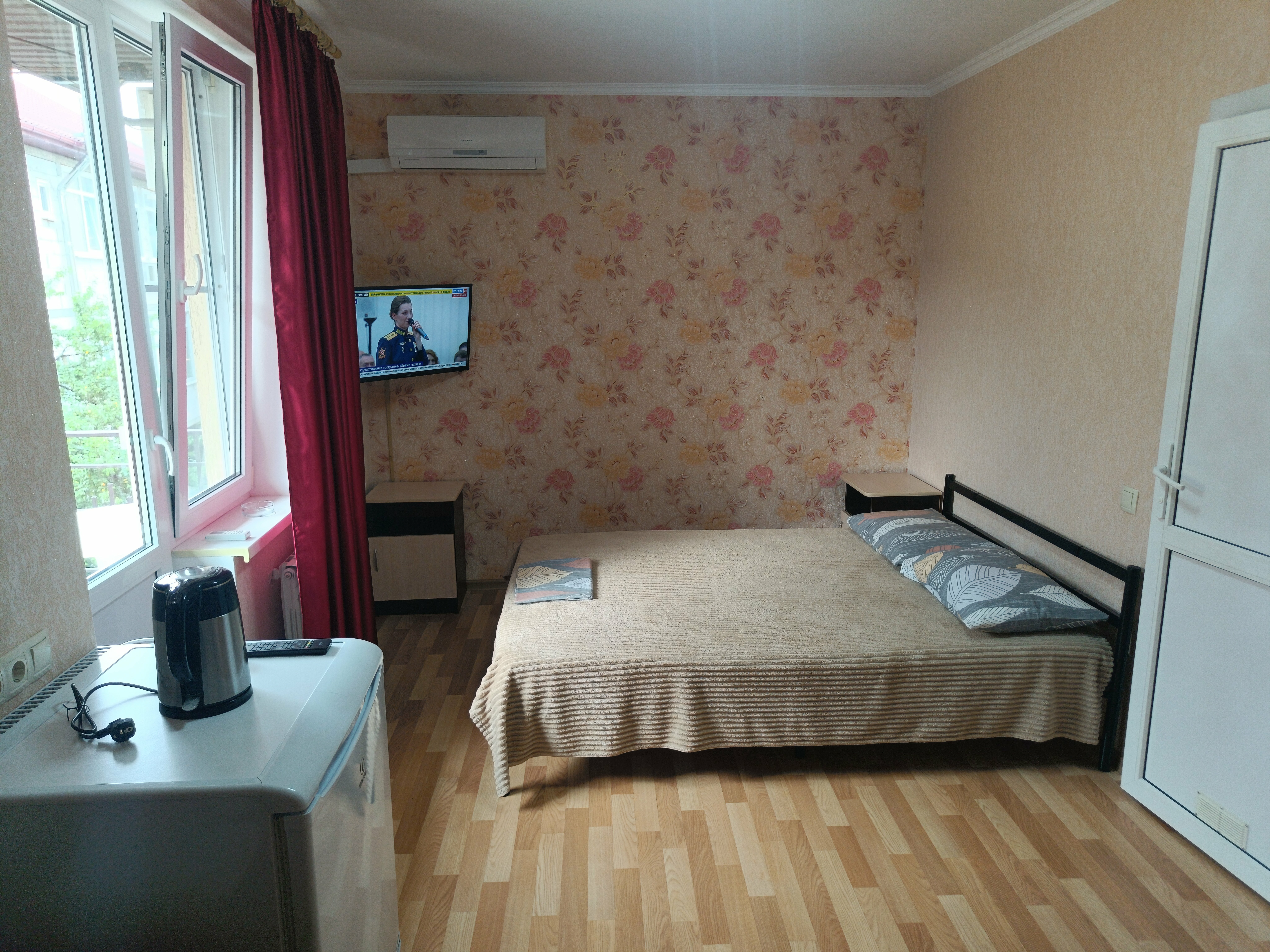 Четырехместный номер с балконом