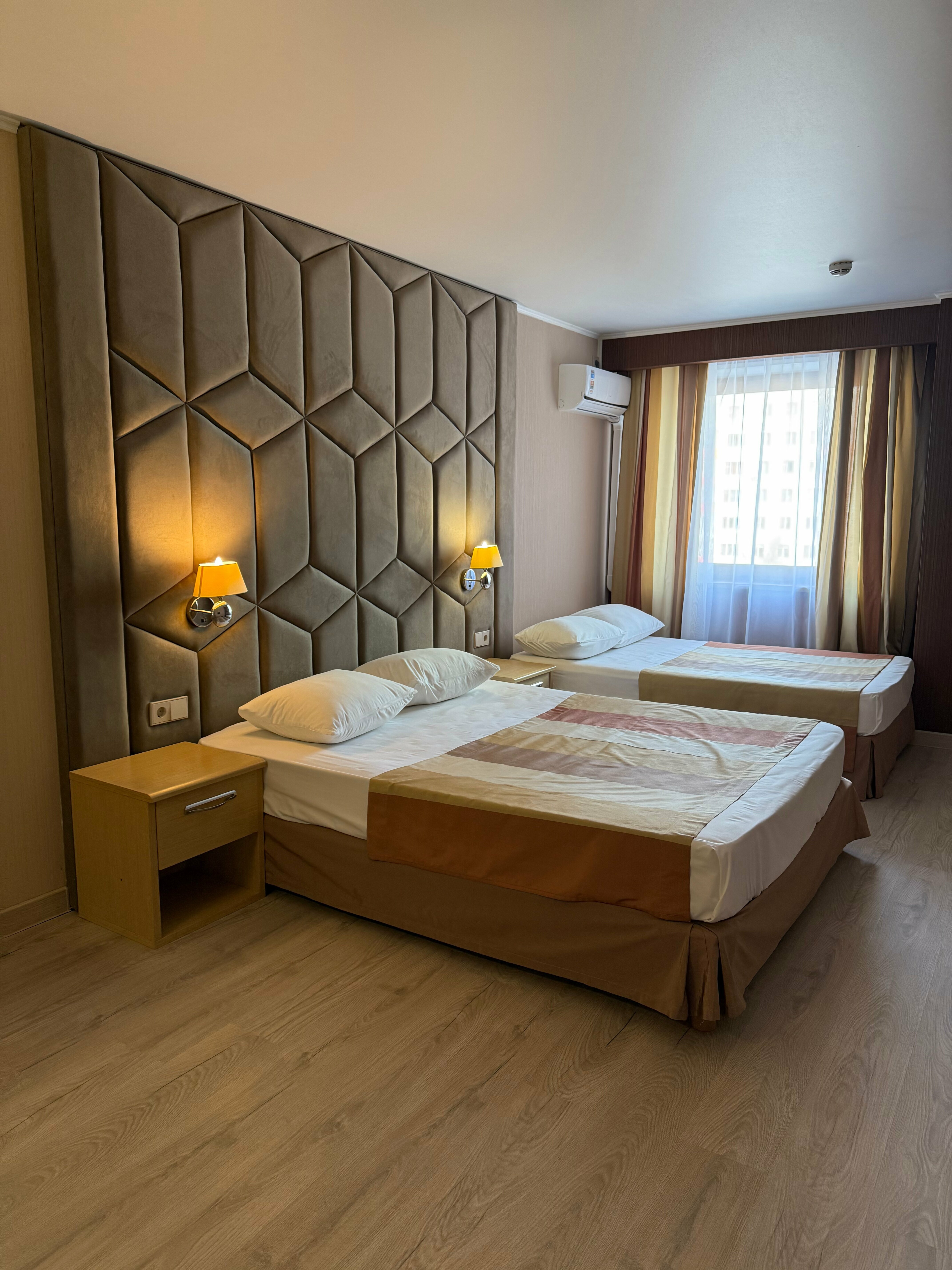 Двухместный номер с 2 двуспальными кроватями