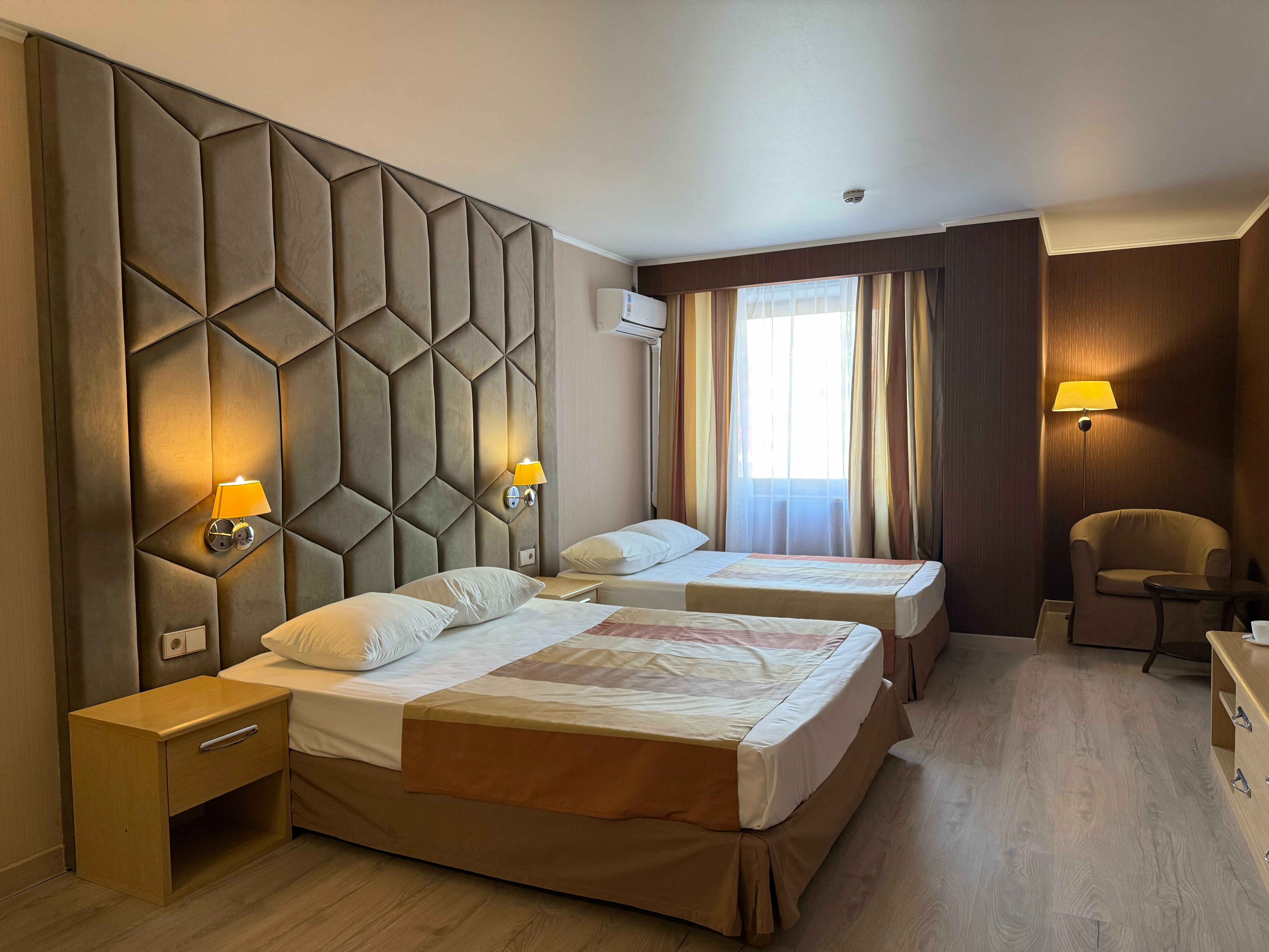 Двухместный номер с 2 двуспальными кроватями