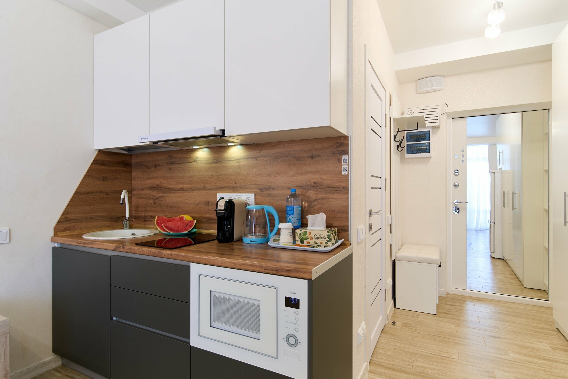 Апартамент студио  "Лазурный"