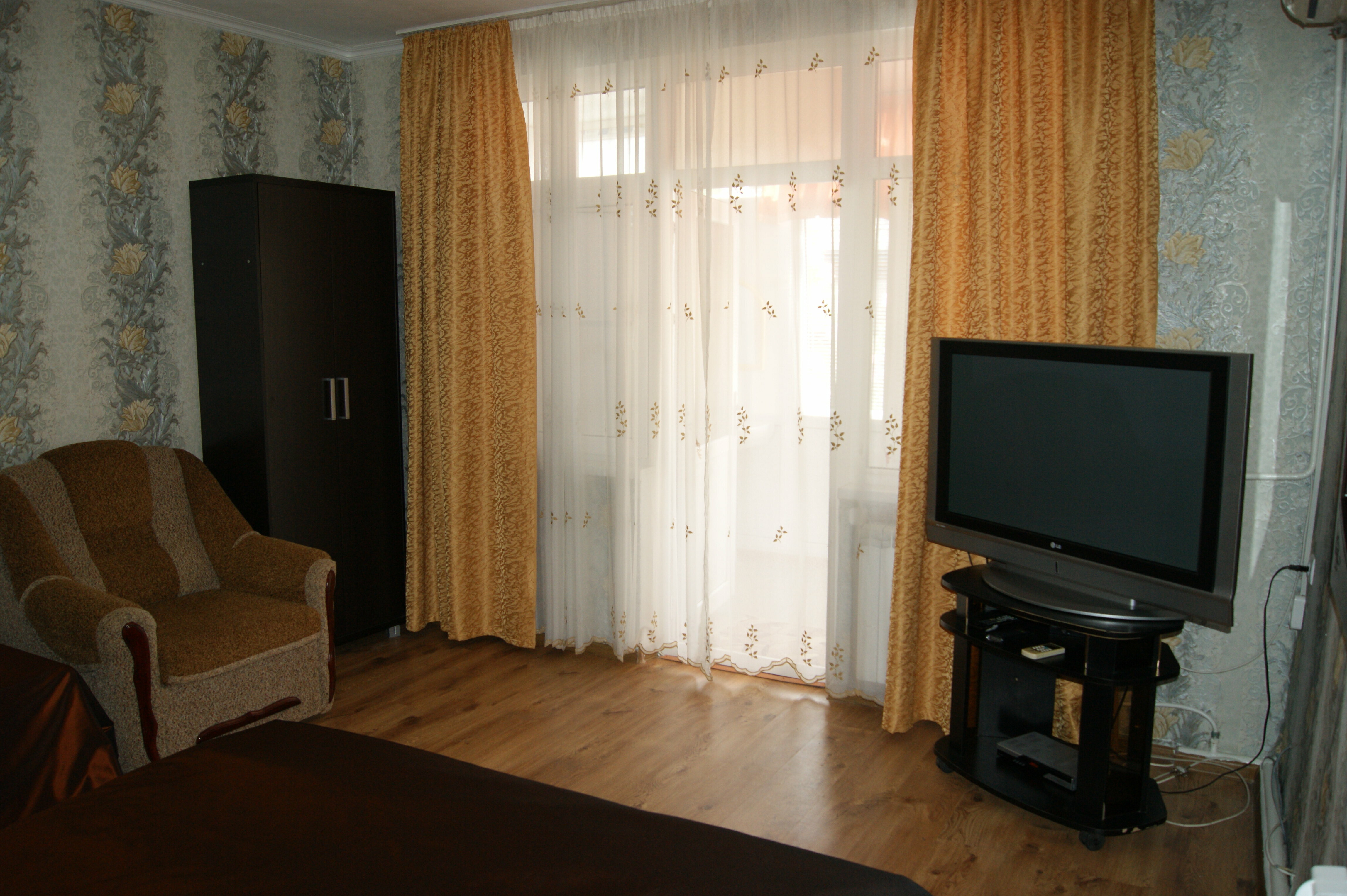 Четырехместный номер с видом на сад