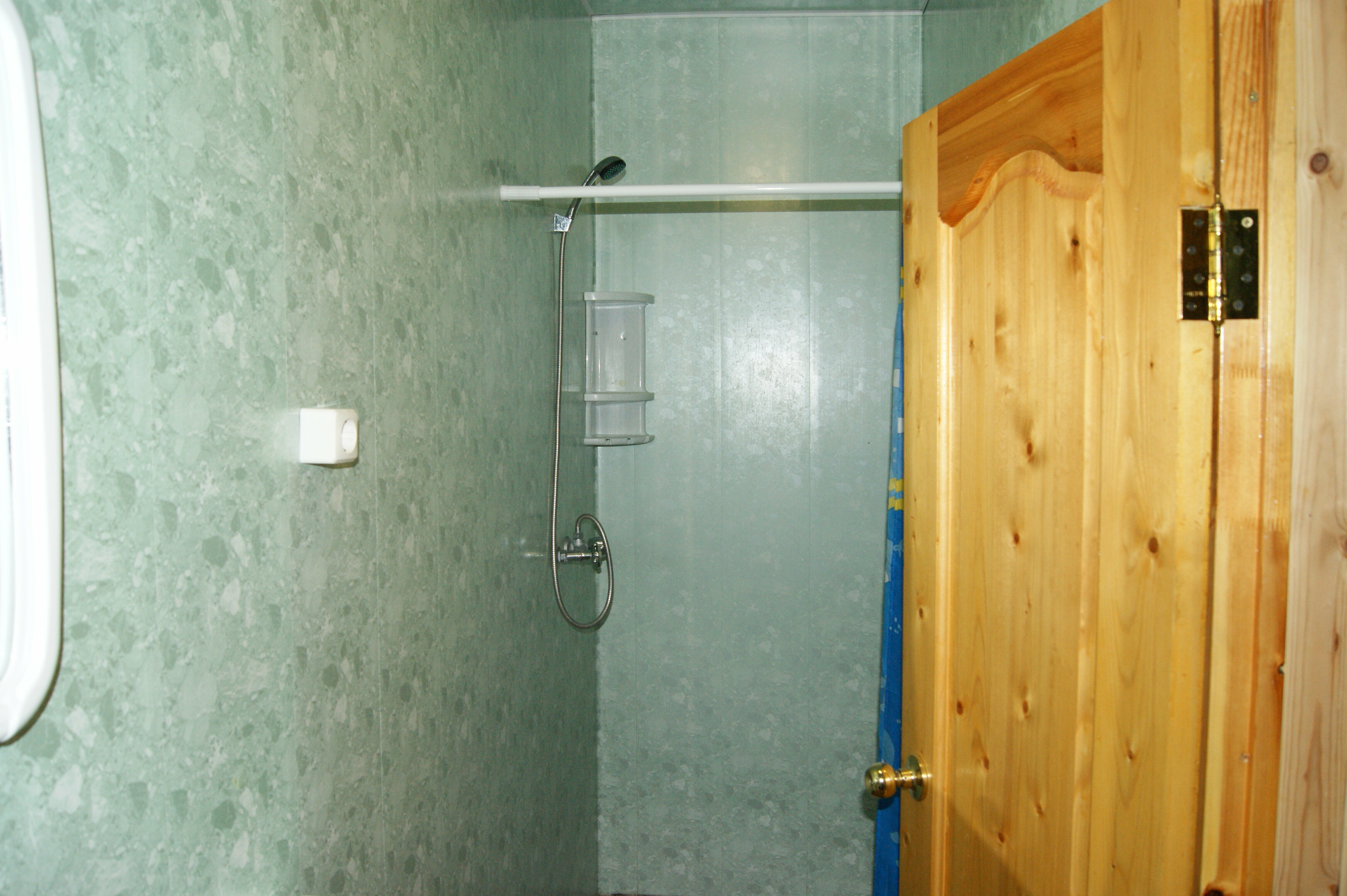 Трехместный номер с террасой