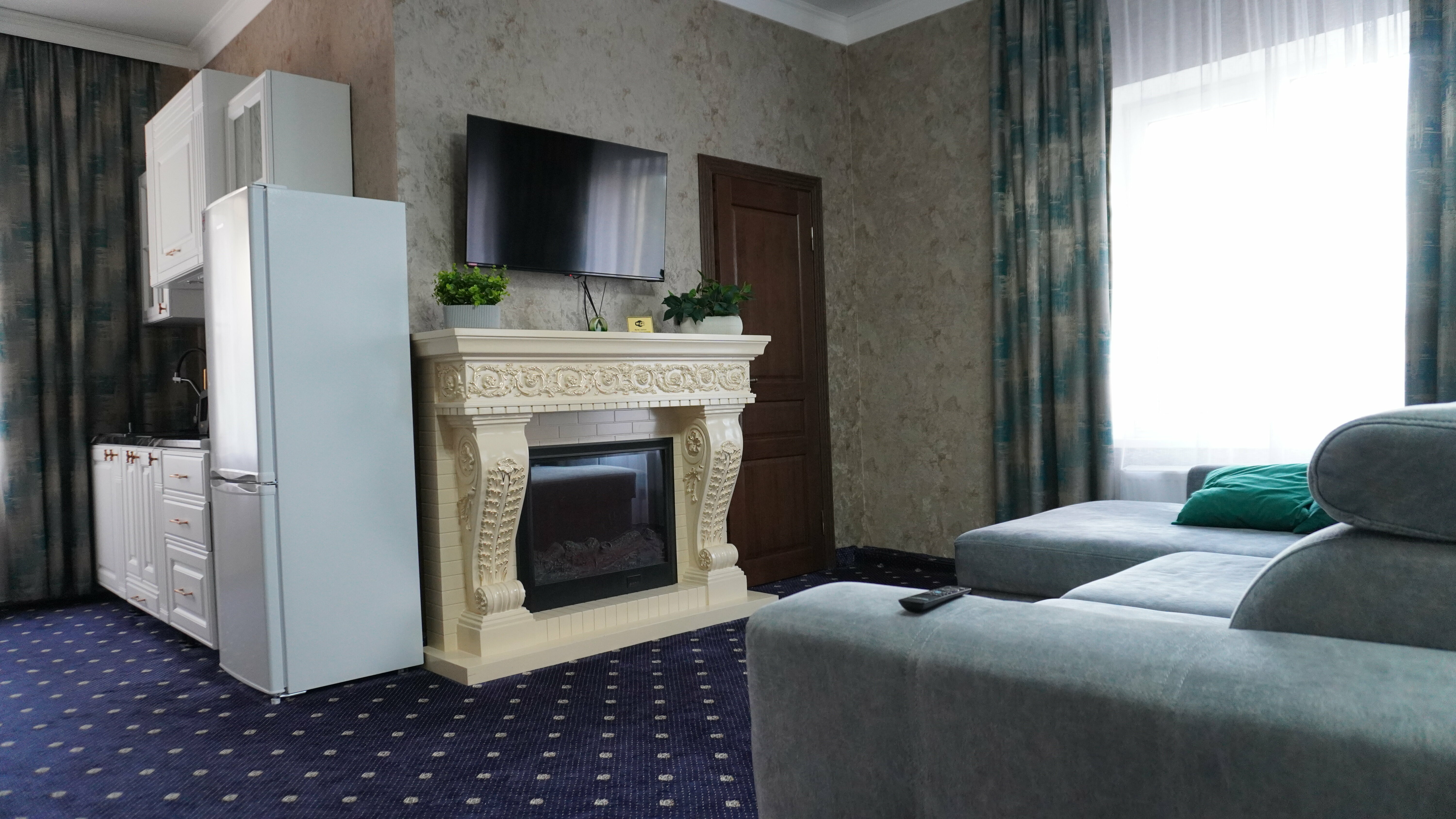 Студия с кухней