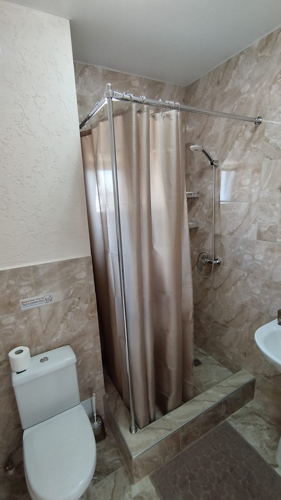 Улучшенный четырехместный номер